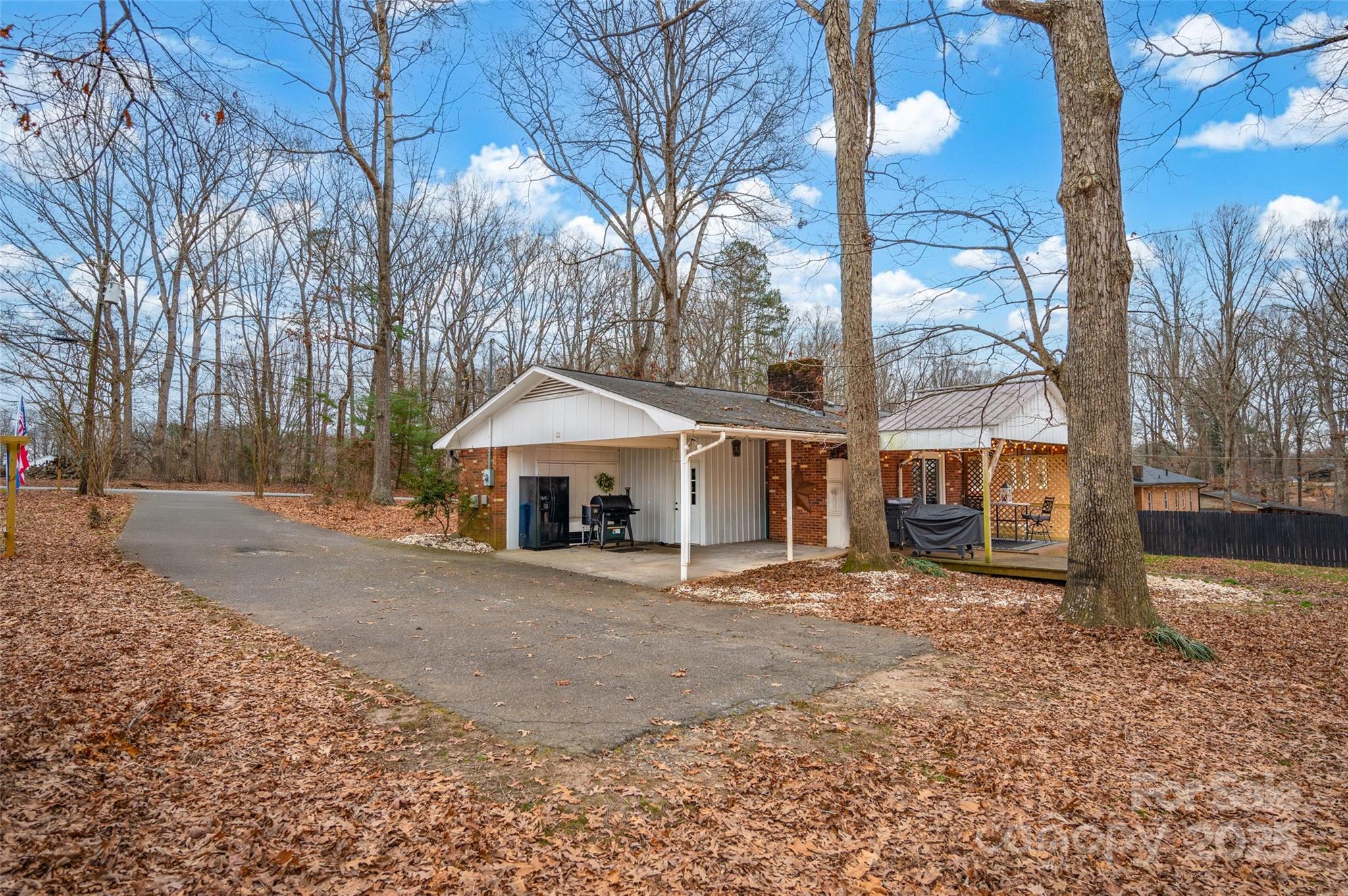 132 Holman Road
