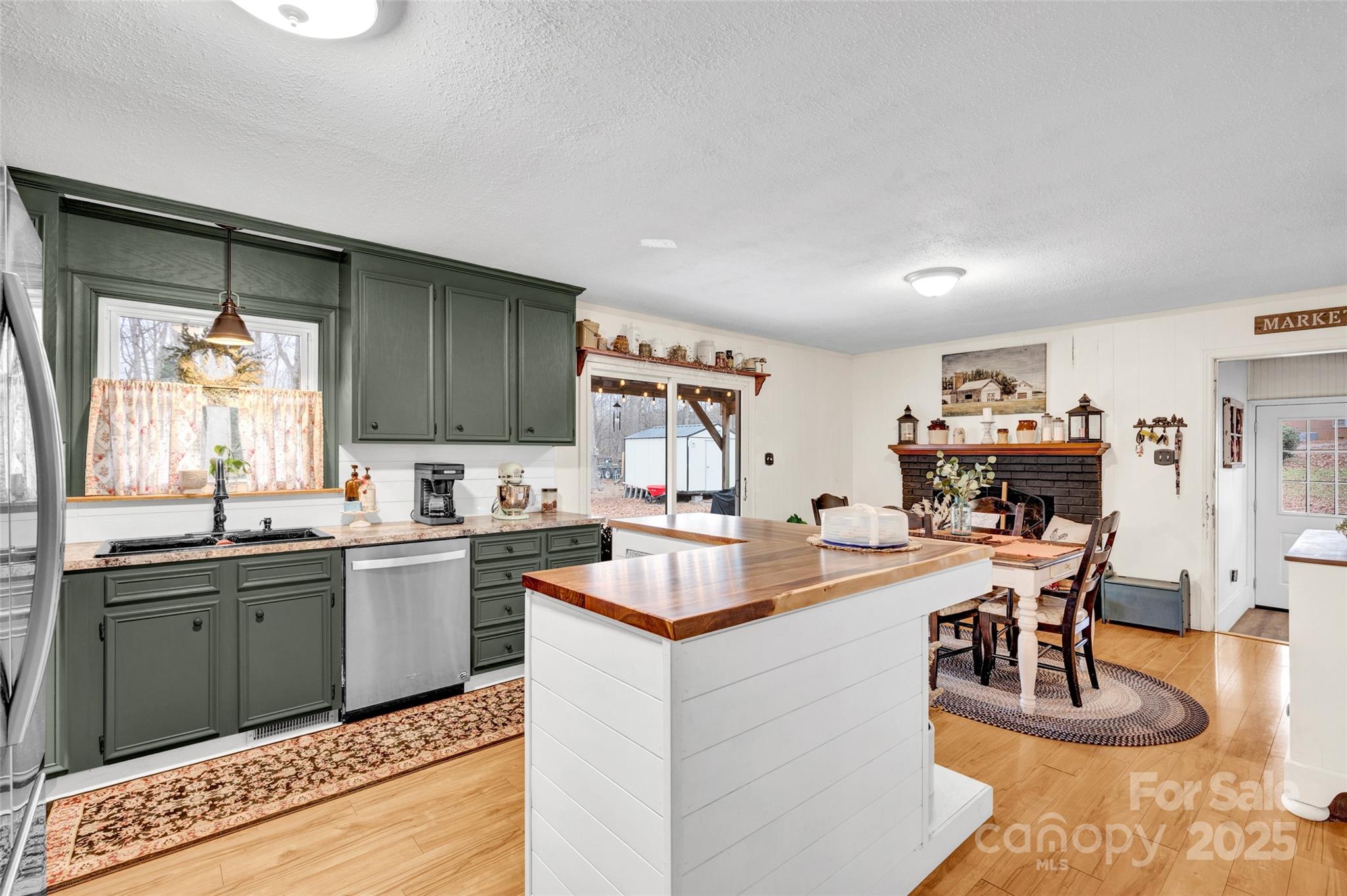 132 Holman Road