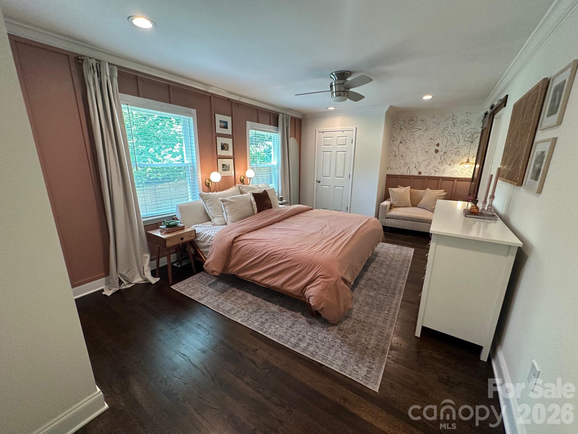 3821 Dunwoody Drive