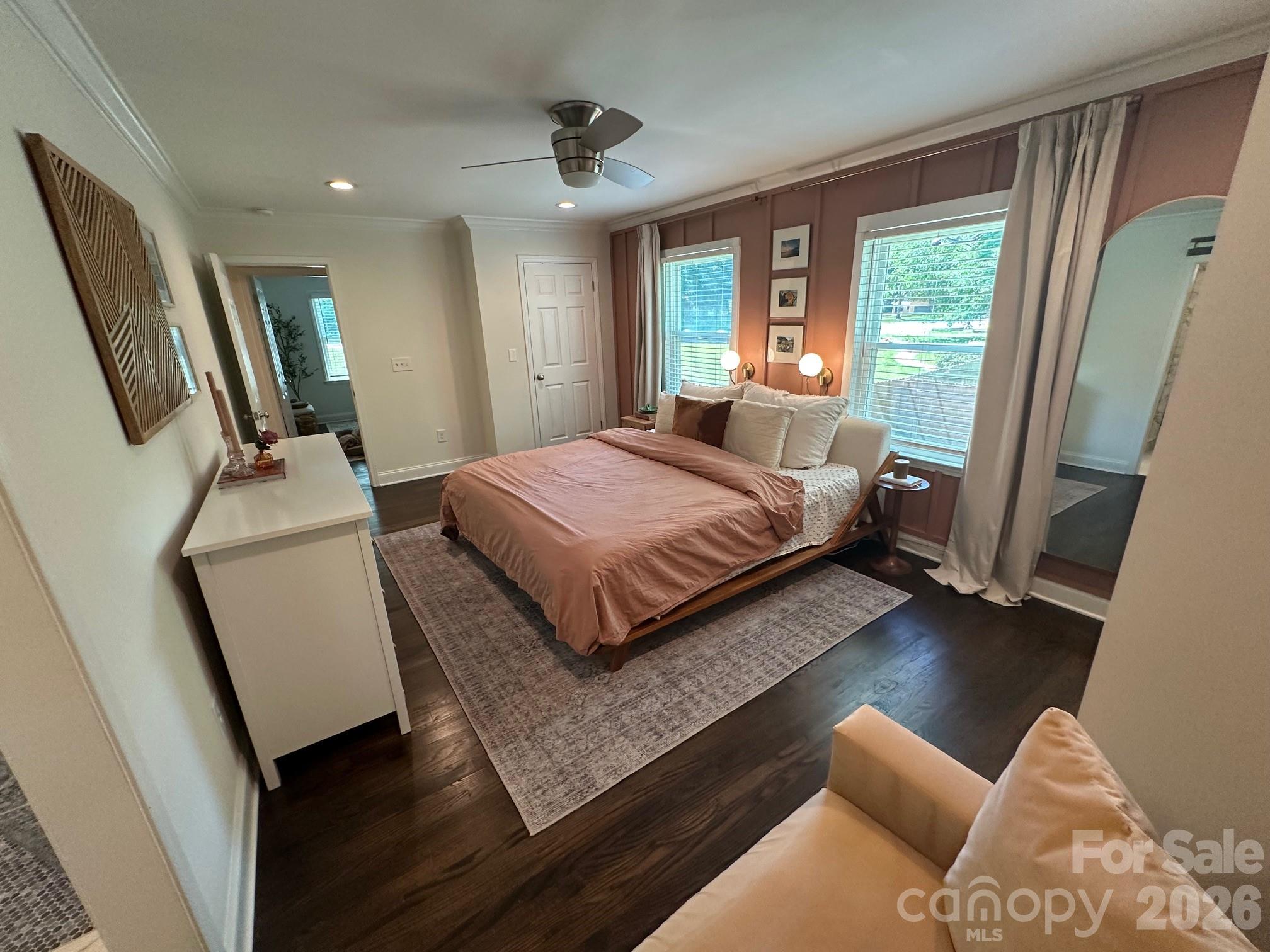 3821 Dunwoody Drive
