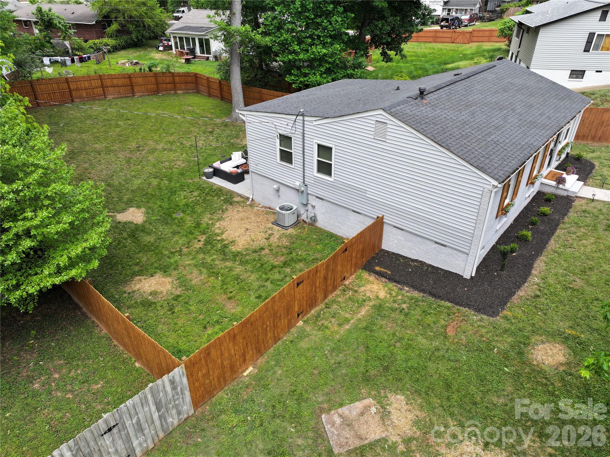 3821 Dunwoody Drive