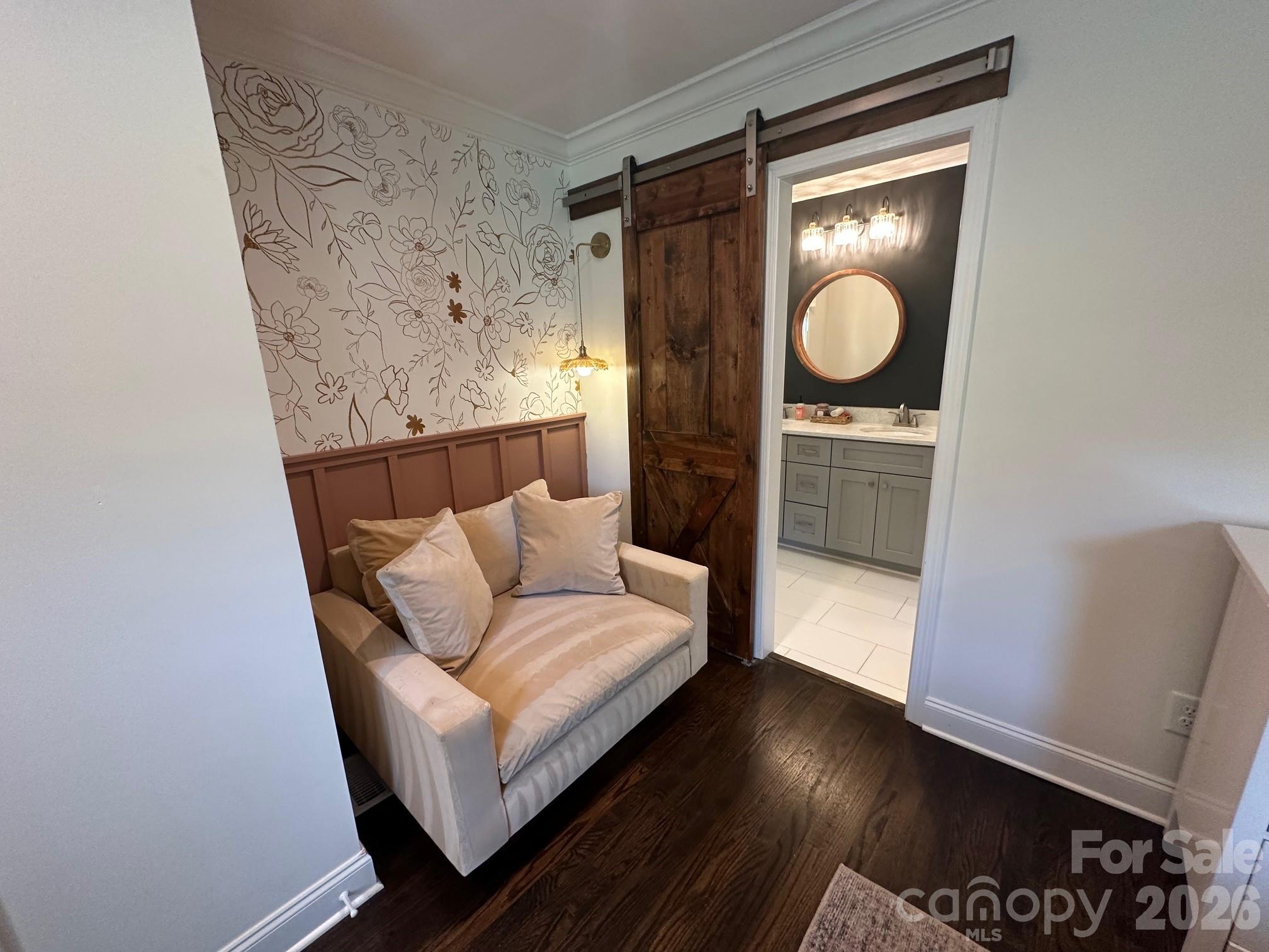 3821 Dunwoody Drive