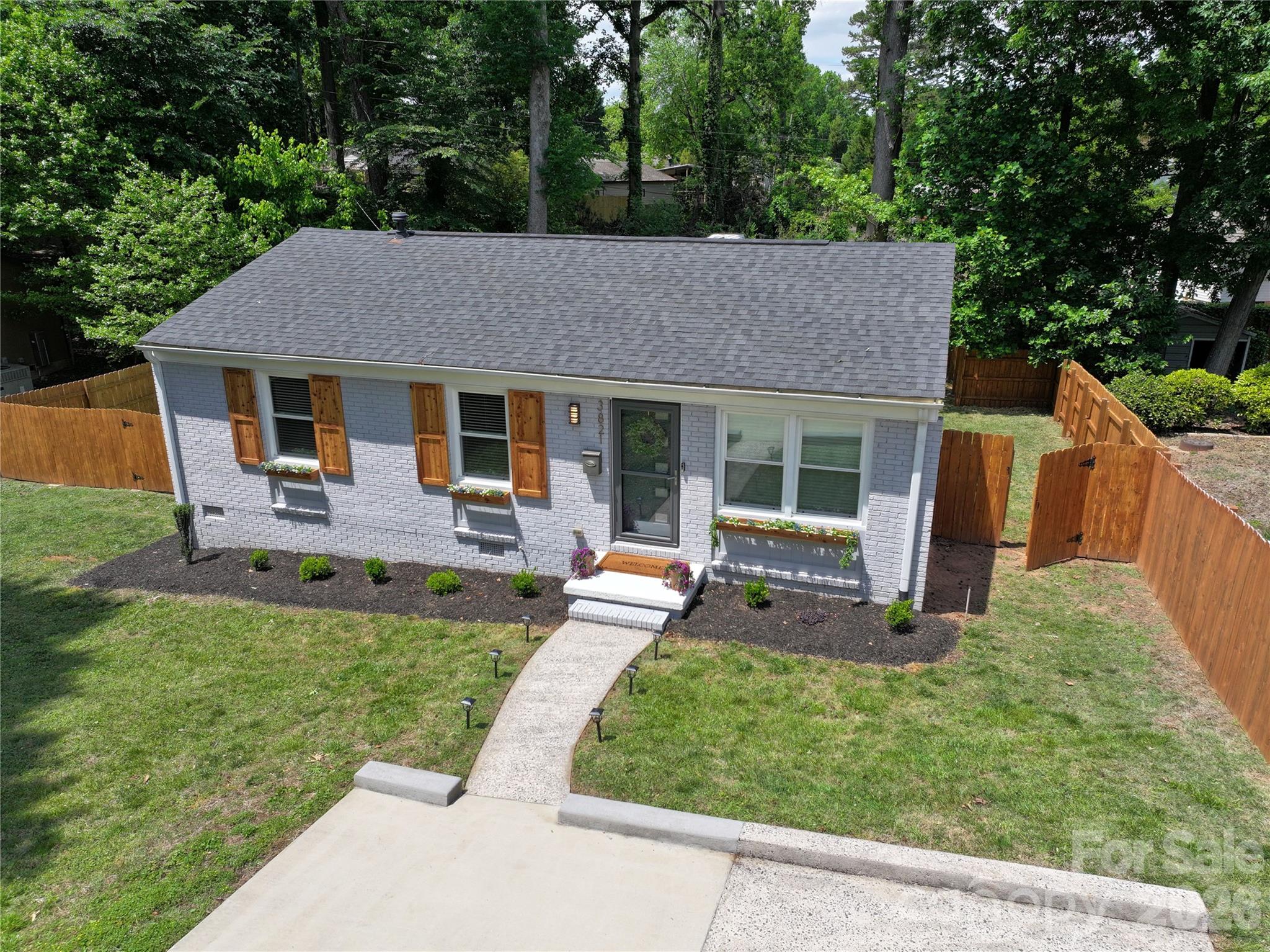 3821 Dunwoody Drive