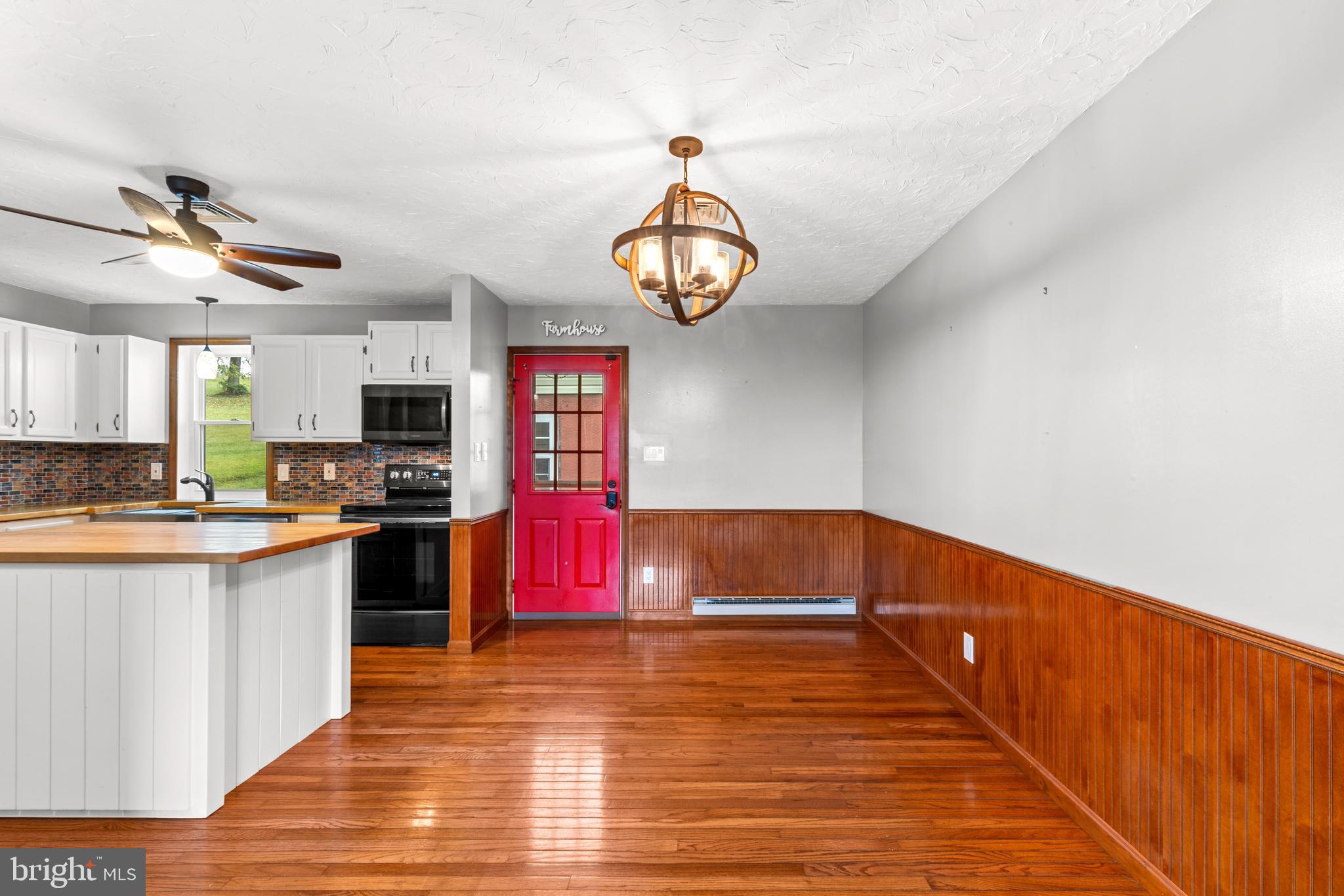 655 WHITE OAK ROAD