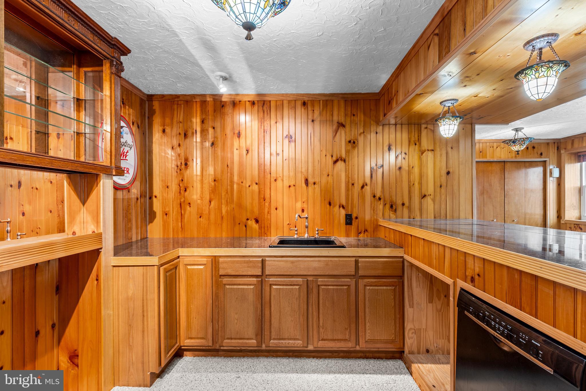 655 WHITE OAK ROAD