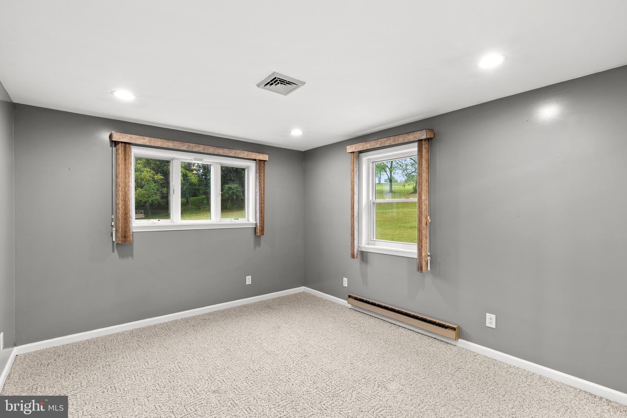655 WHITE OAK ROAD