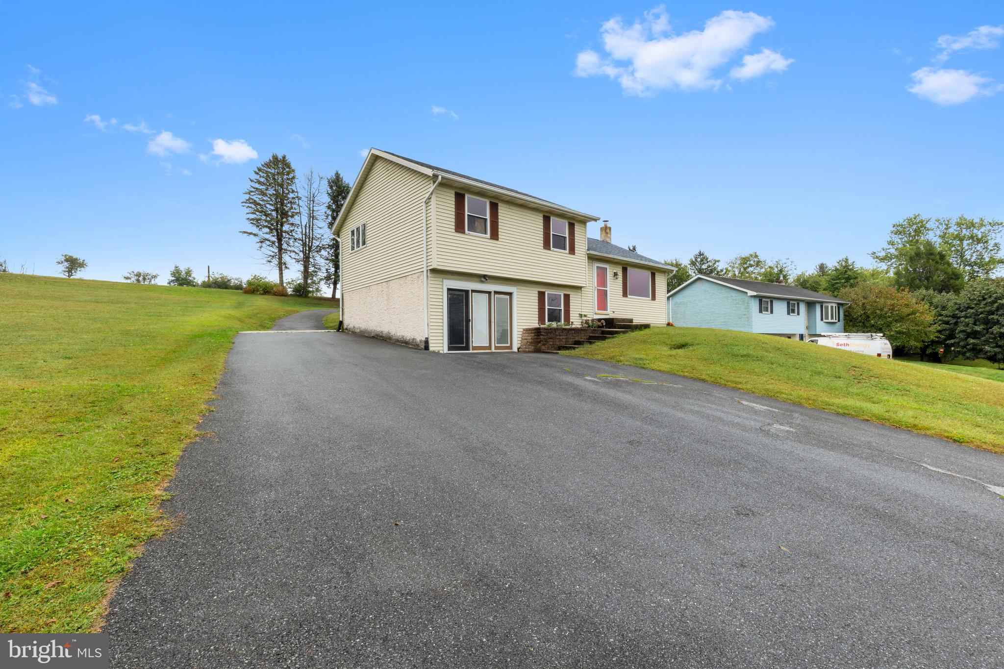 655 WHITE OAK ROAD