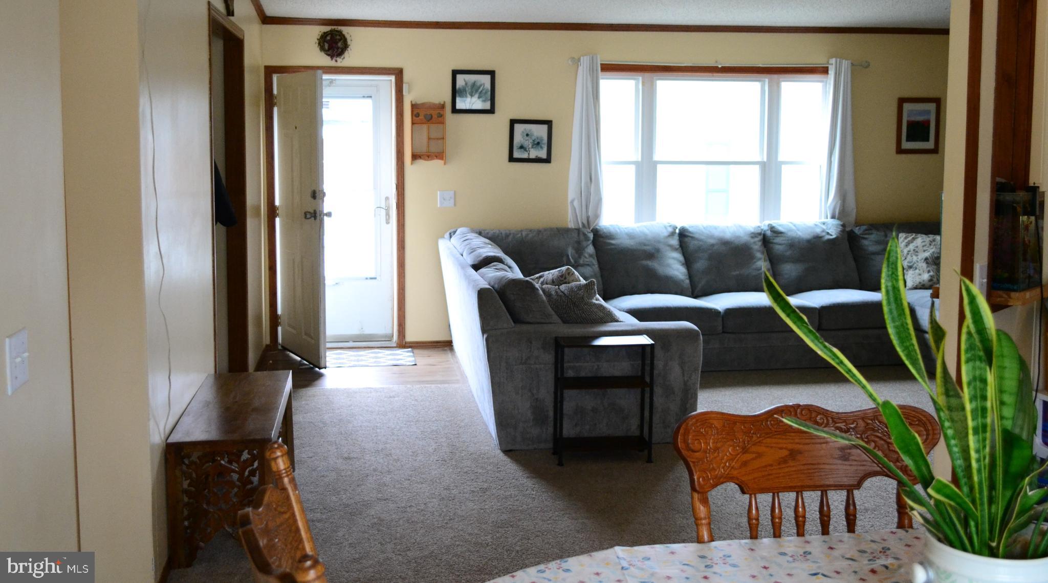 105 BRIDLEWOOD COURT S