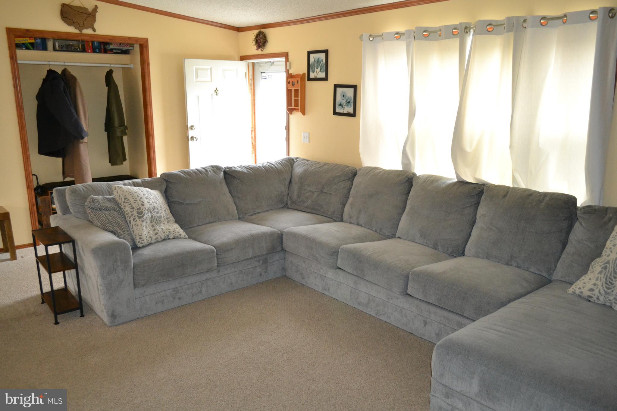 105 BRIDLEWOOD COURT S