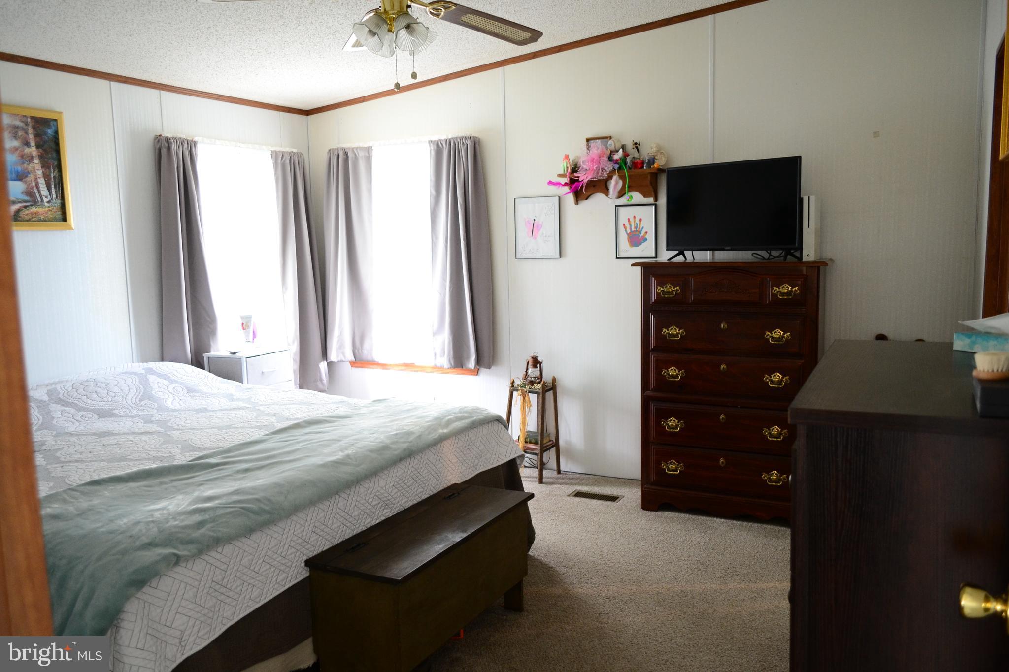 105 BRIDLEWOOD COURT S