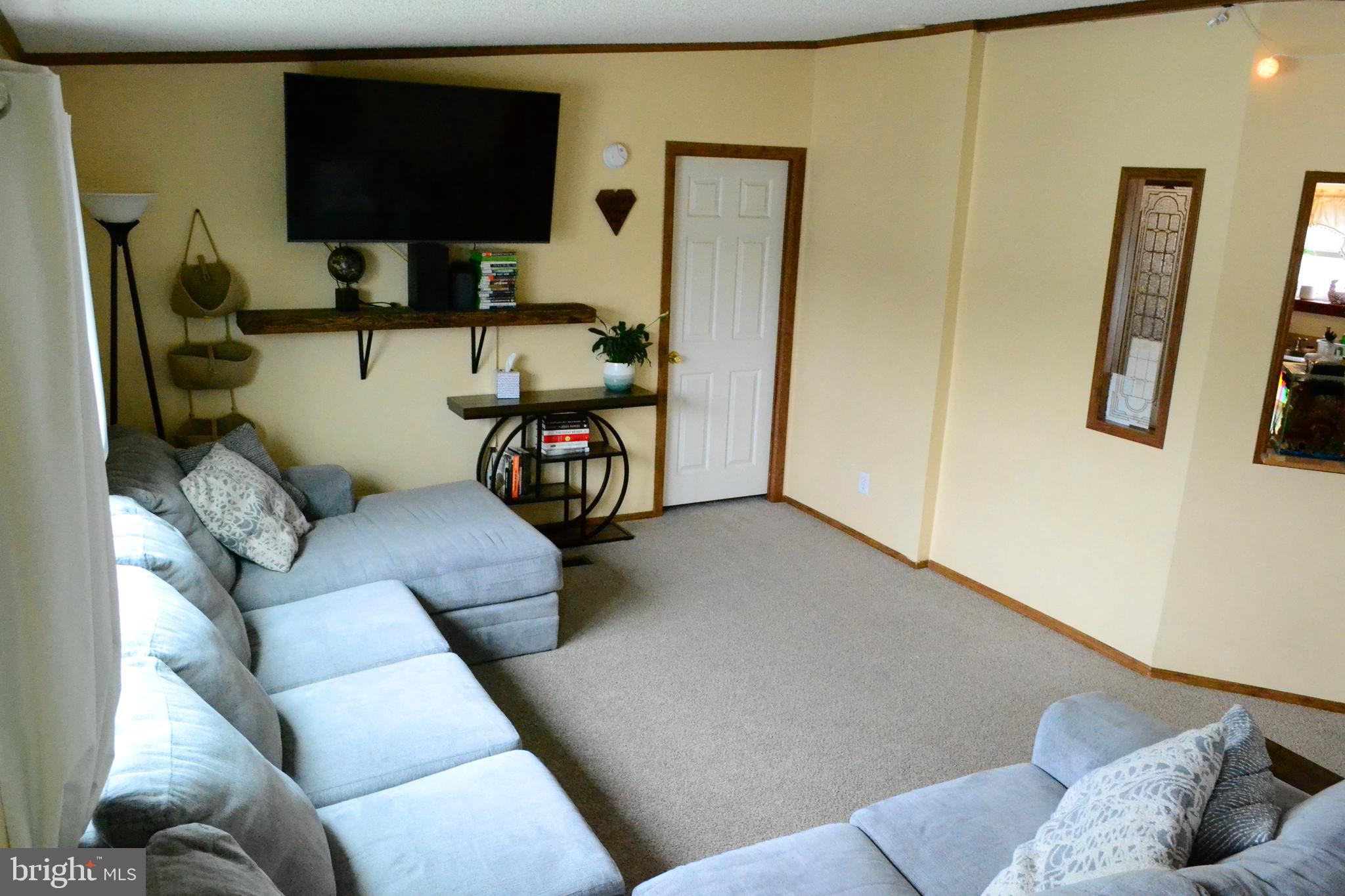 105 BRIDLEWOOD COURT S