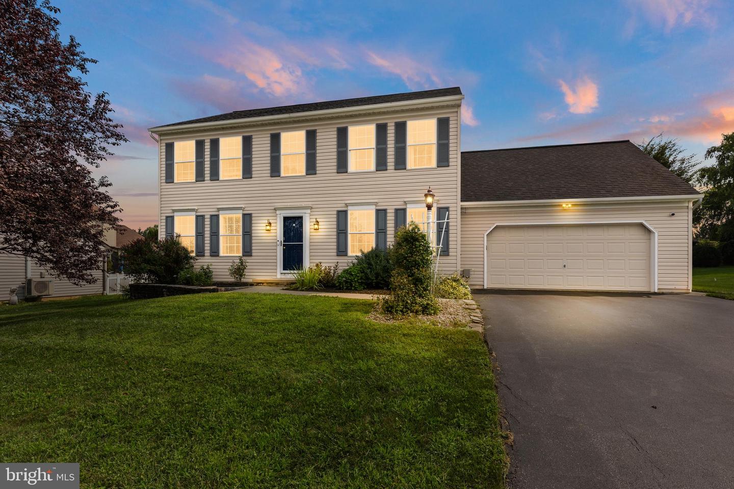 955 Koles Way