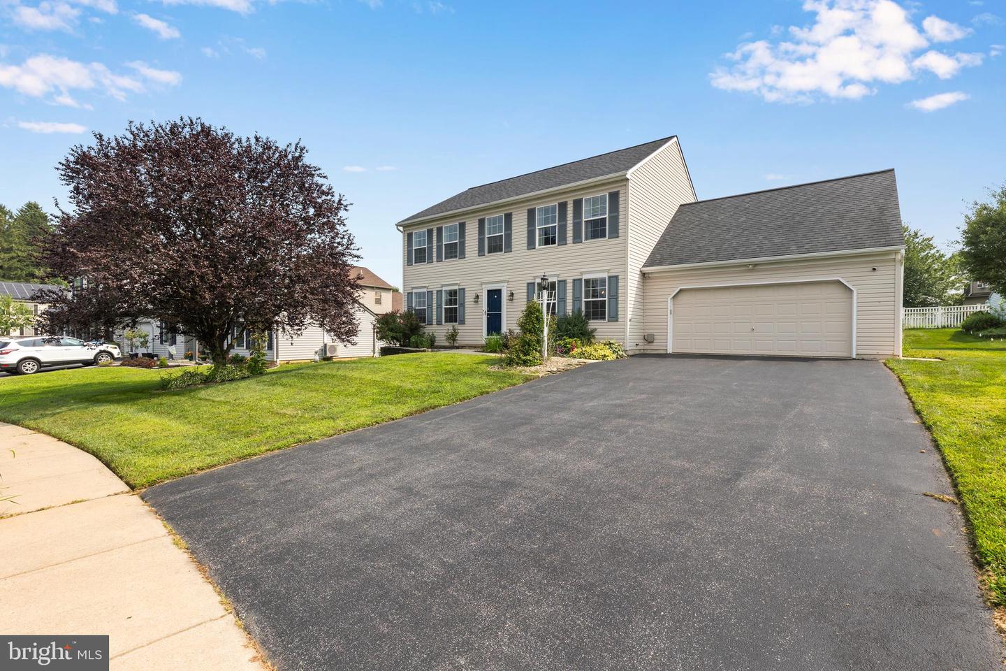 955 Koles Way