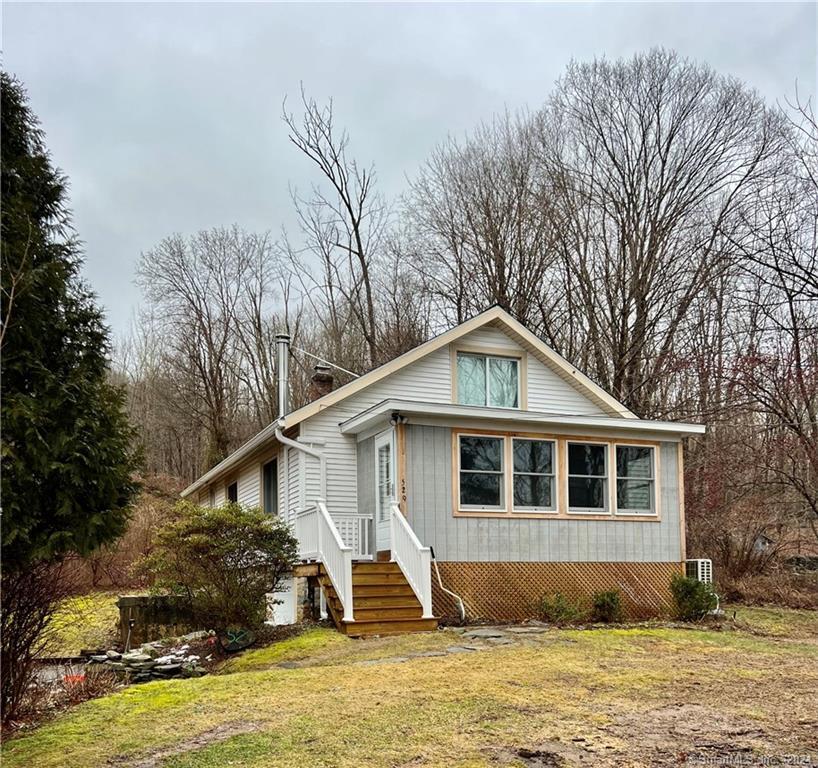 529 Storrs Road
