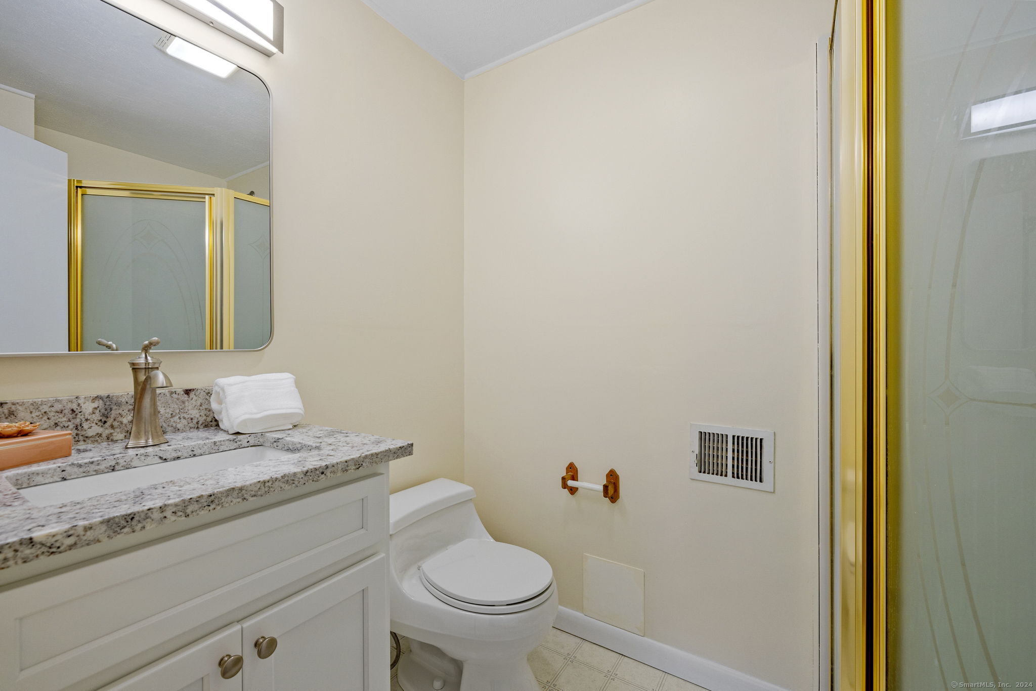 27 Esquire Drive D