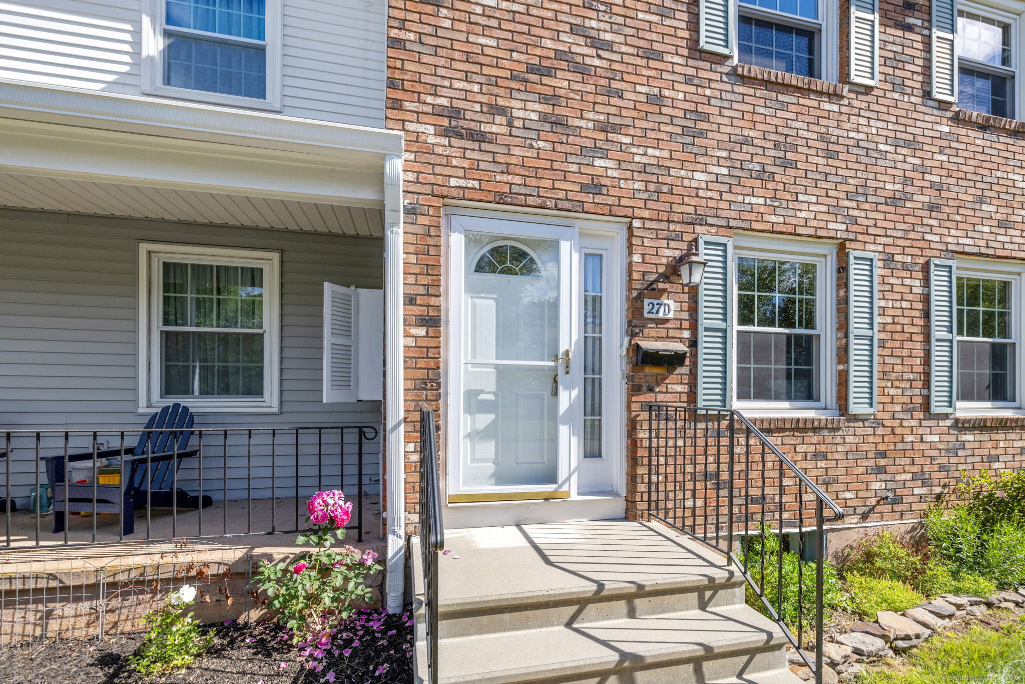 27 Esquire Drive D