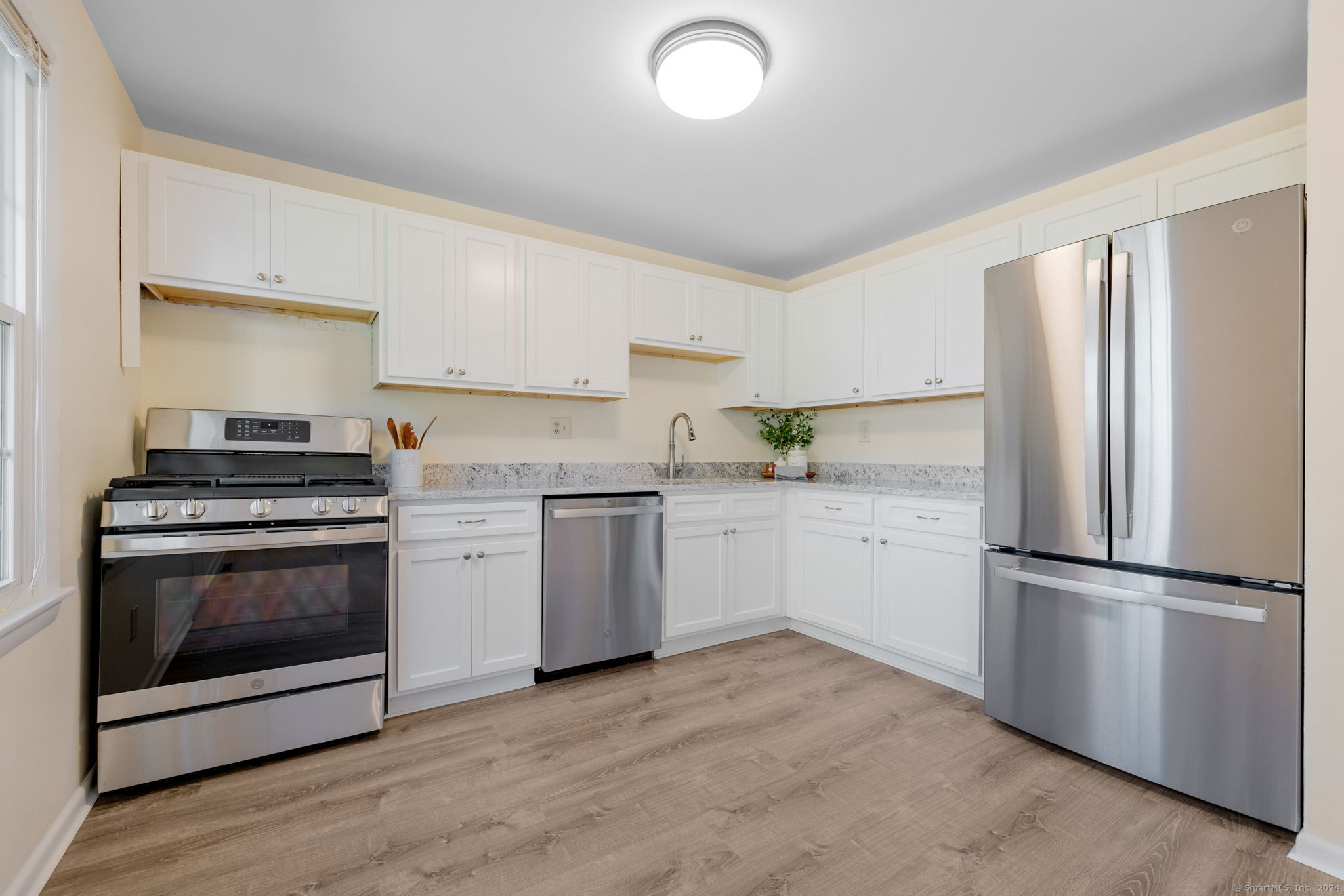 27 Esquire Drive D