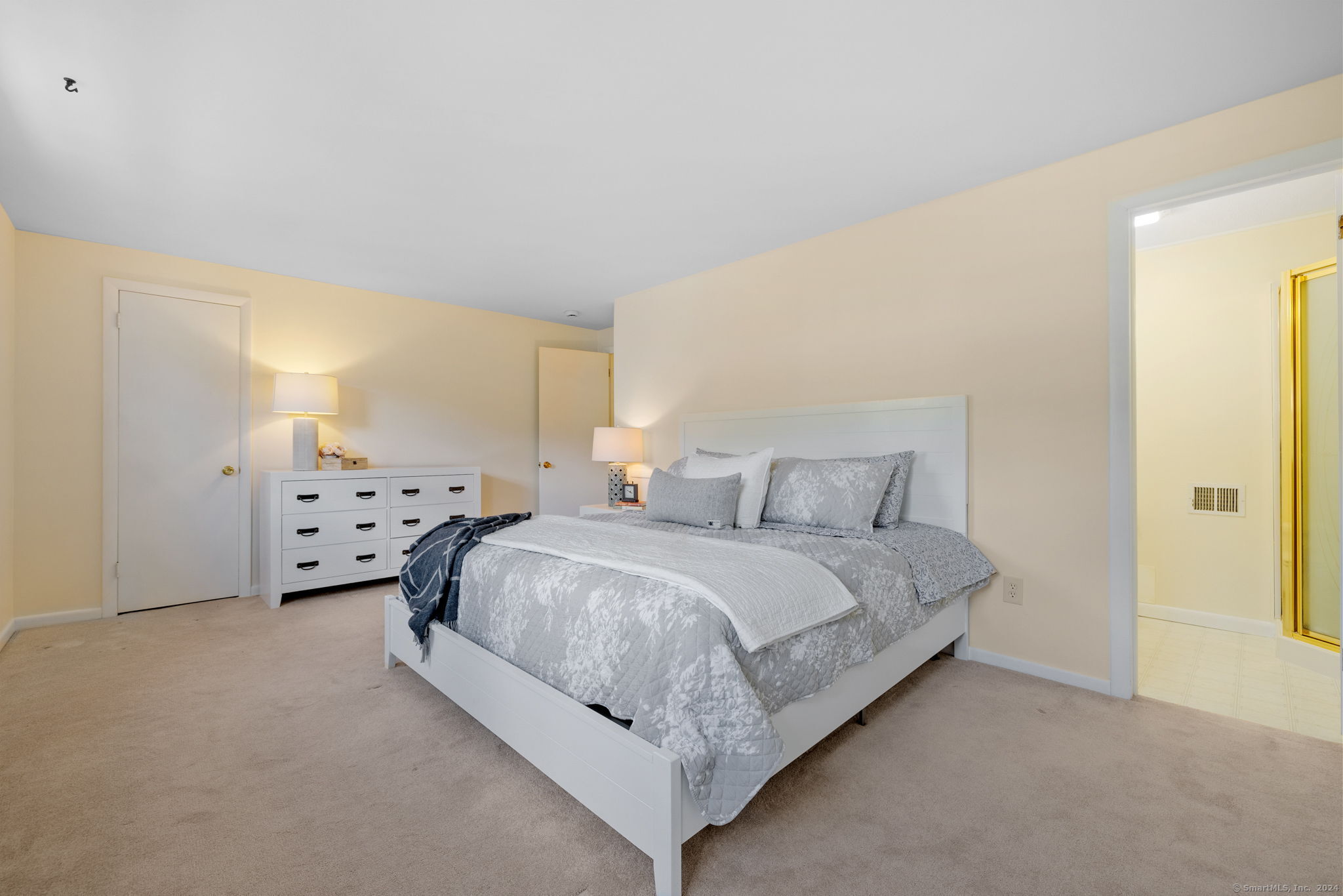 27 Esquire Drive D