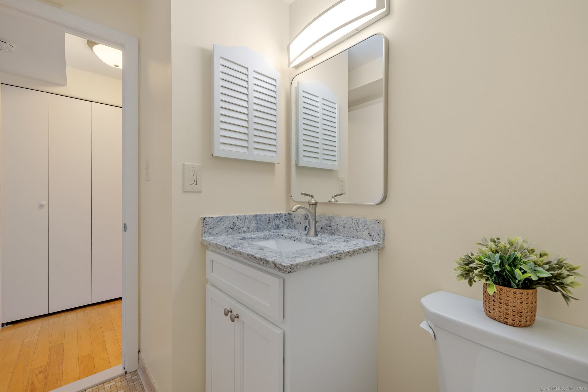 27 Esquire Drive D