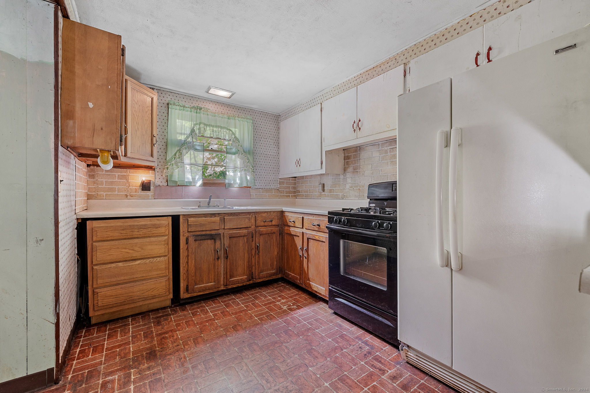 143 Boulevard Road