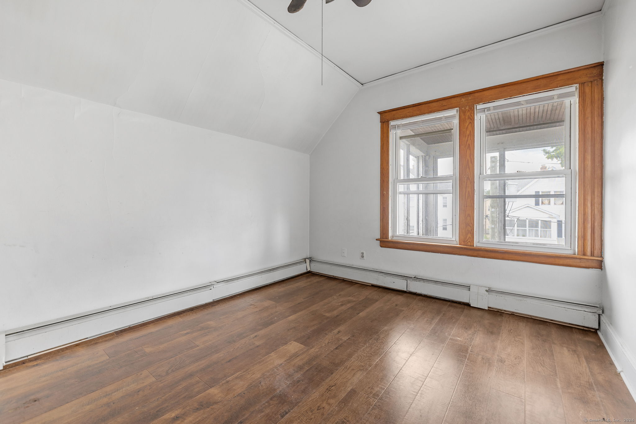 17 Lyons Street