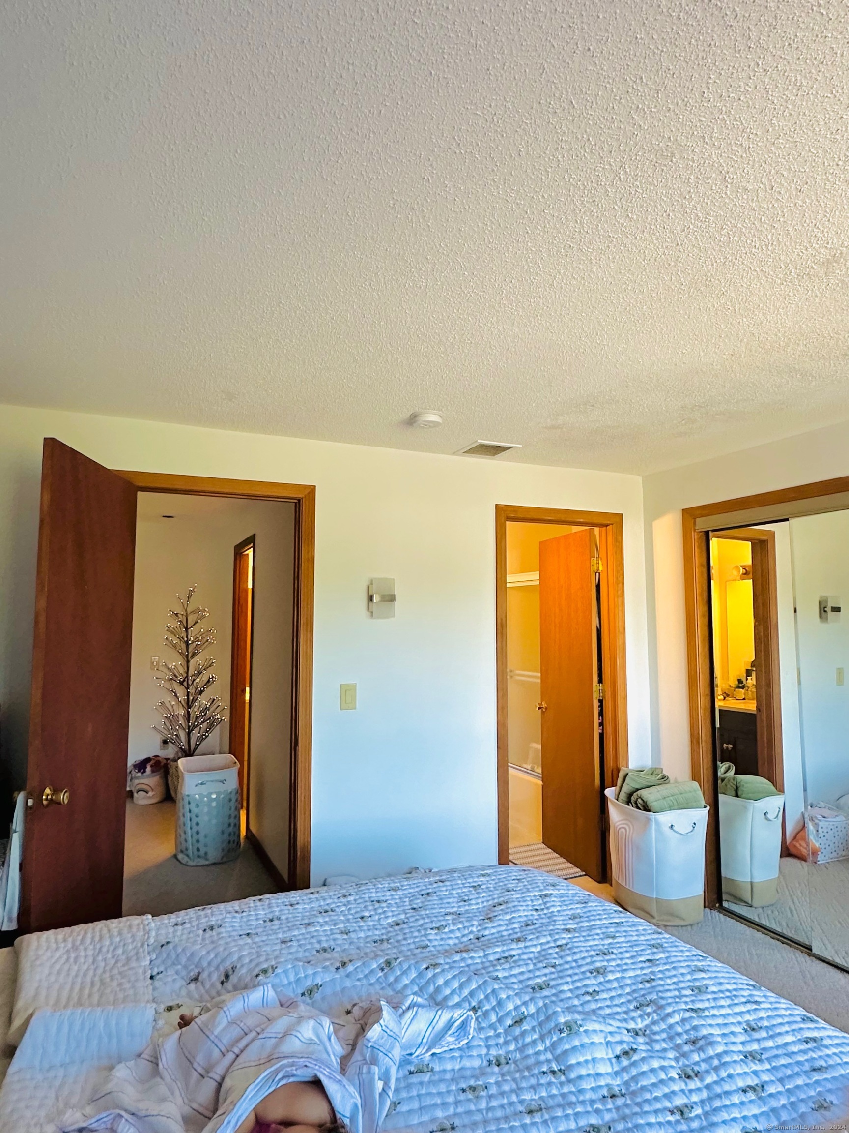16 Arthur Drive 1