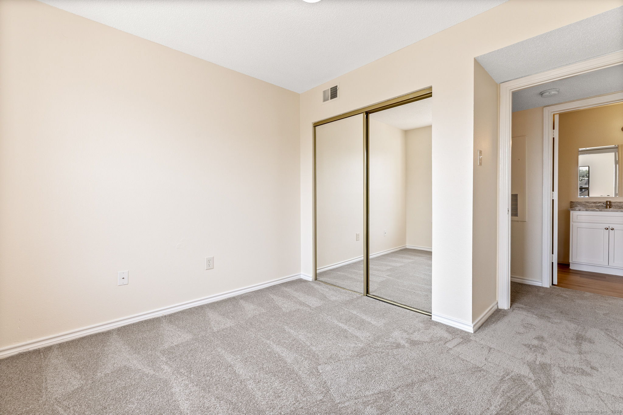 31 High Street APT 5307