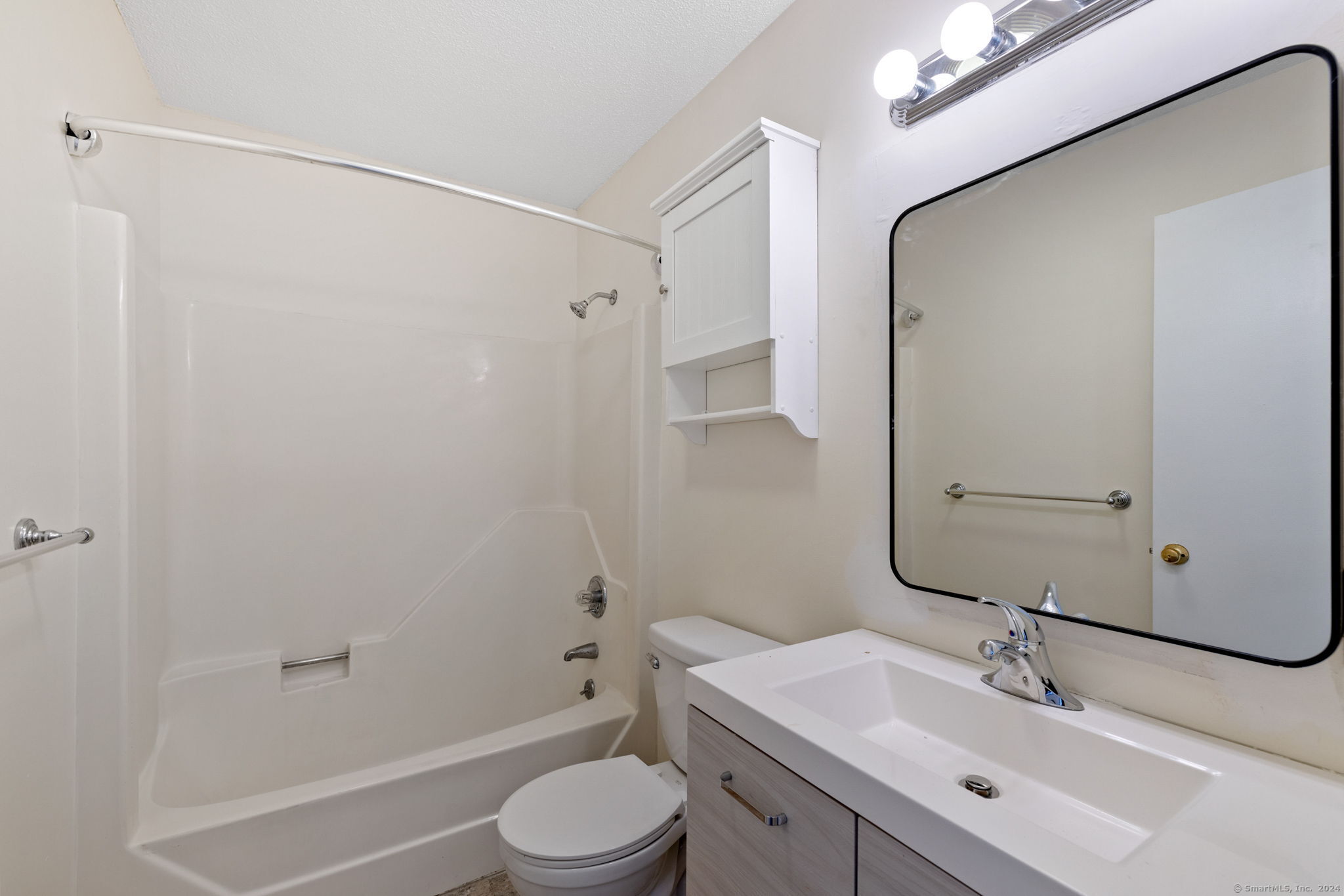 239 Glen Street 4A