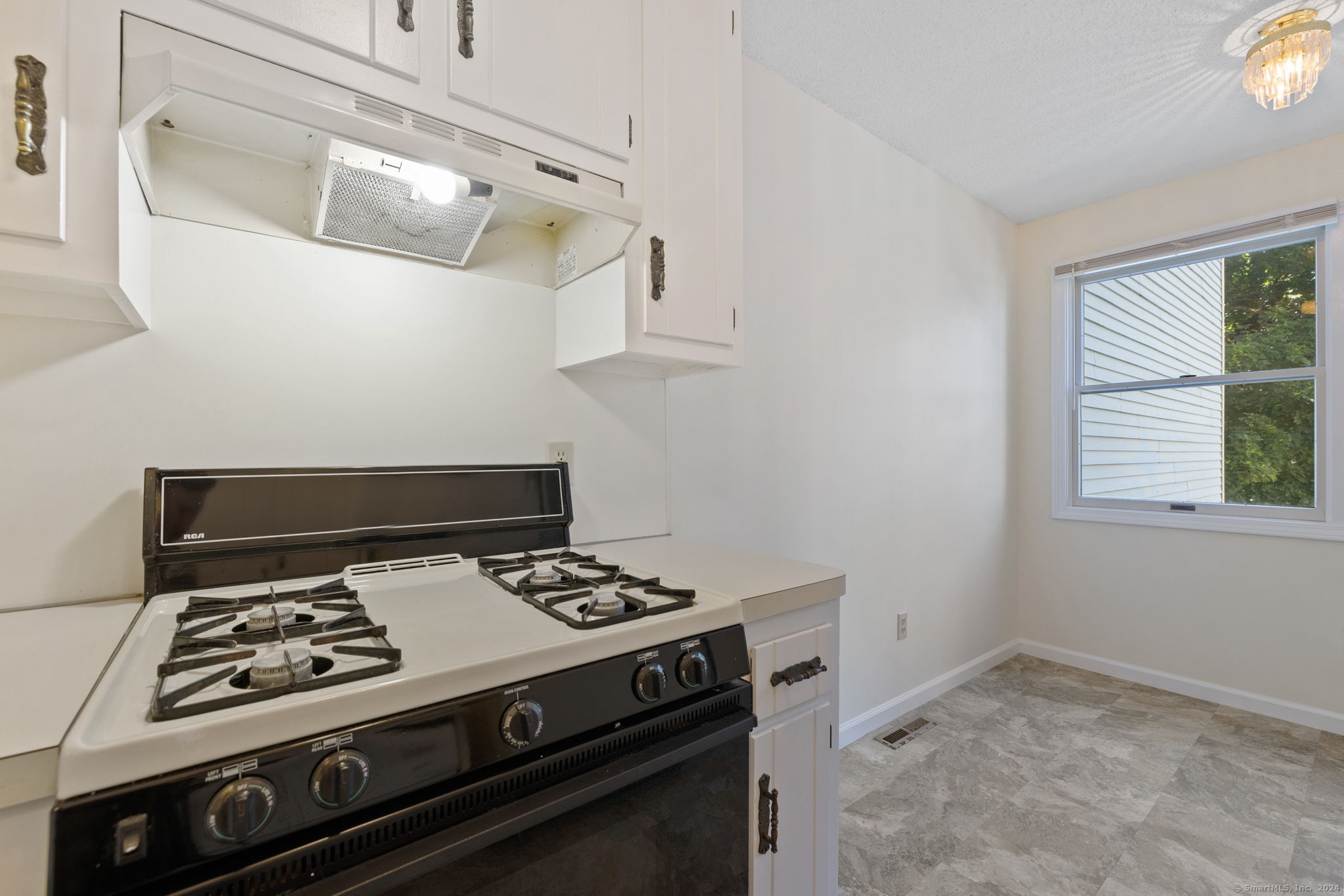 239 Glen Street 4A