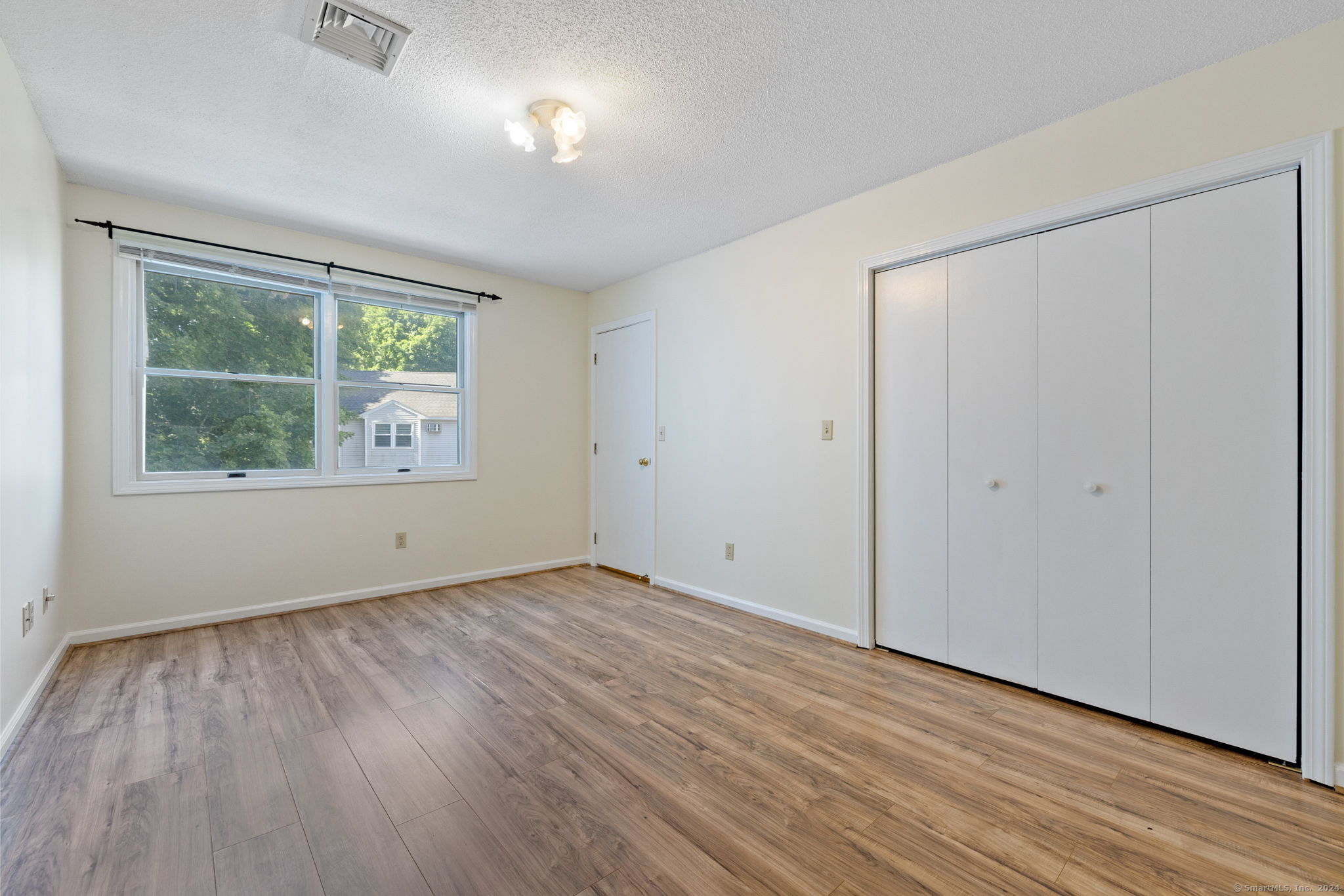 239 Glen Street 4A