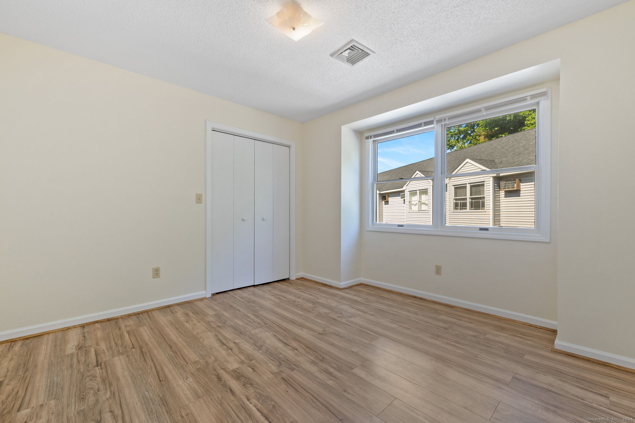 239 Glen Street 4A
