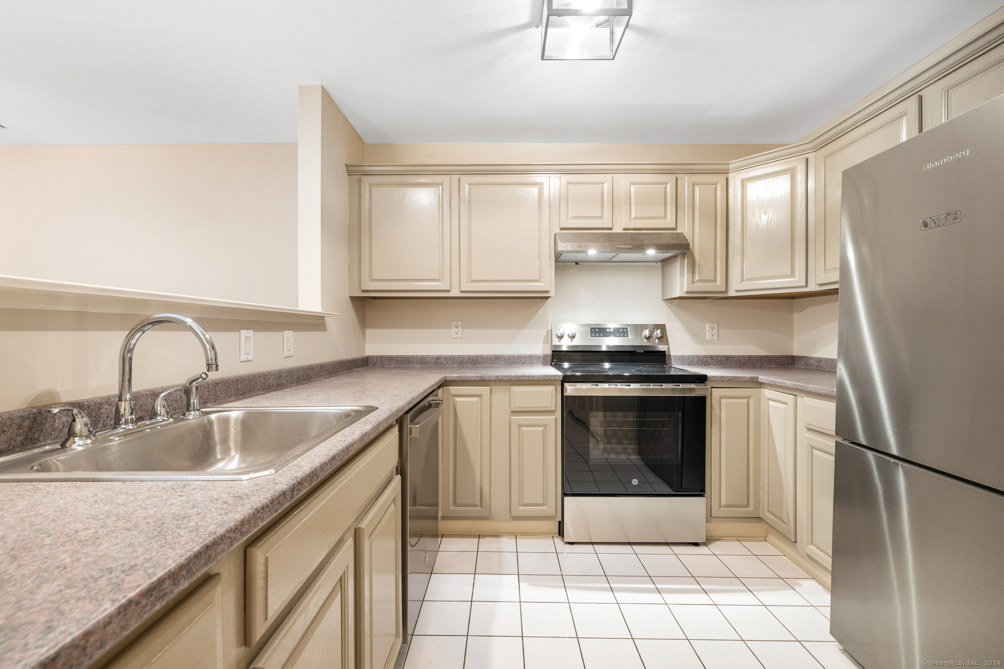 25 Henley Way 25