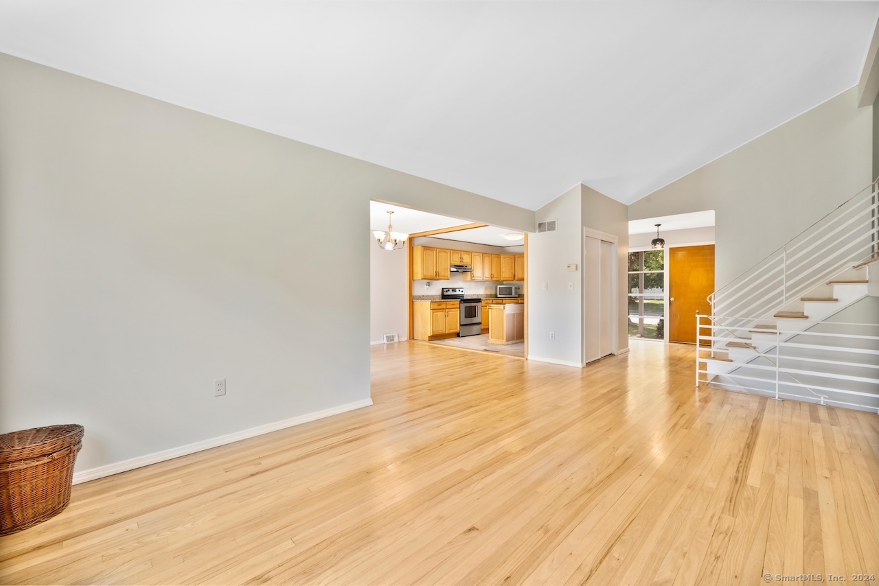 39 Niles Drive