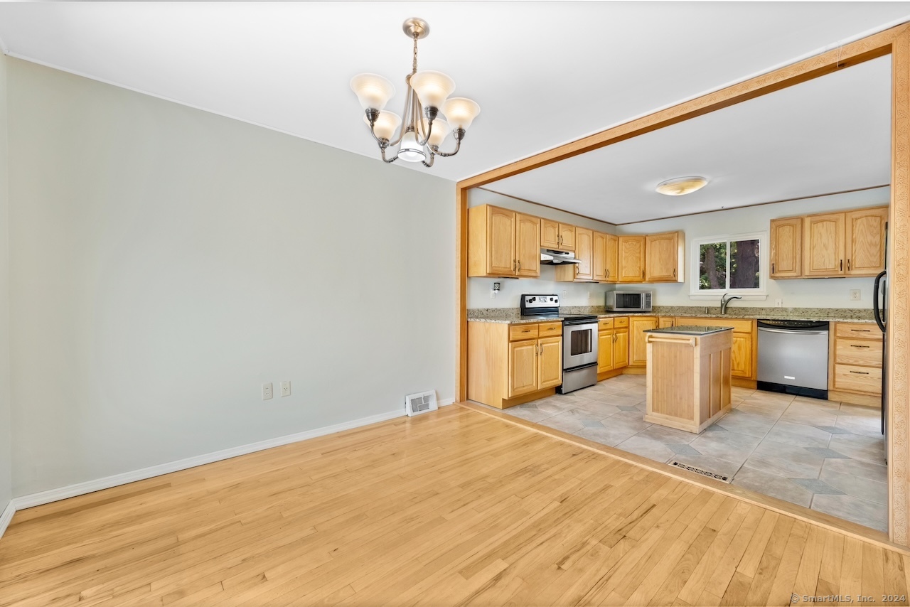 39 Niles Drive