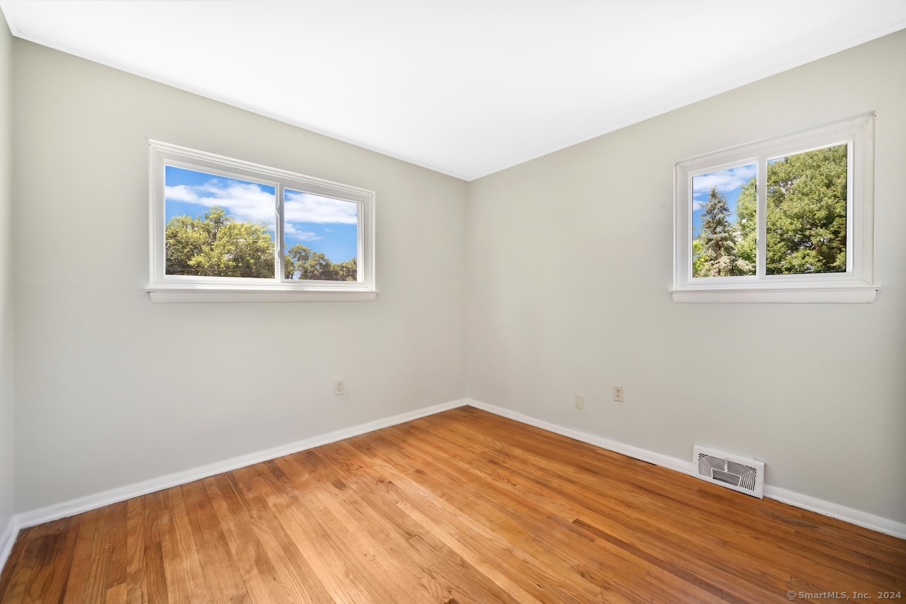 39 Niles Drive