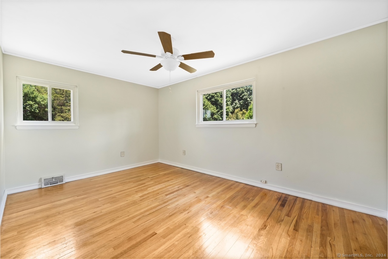 39 Niles Drive