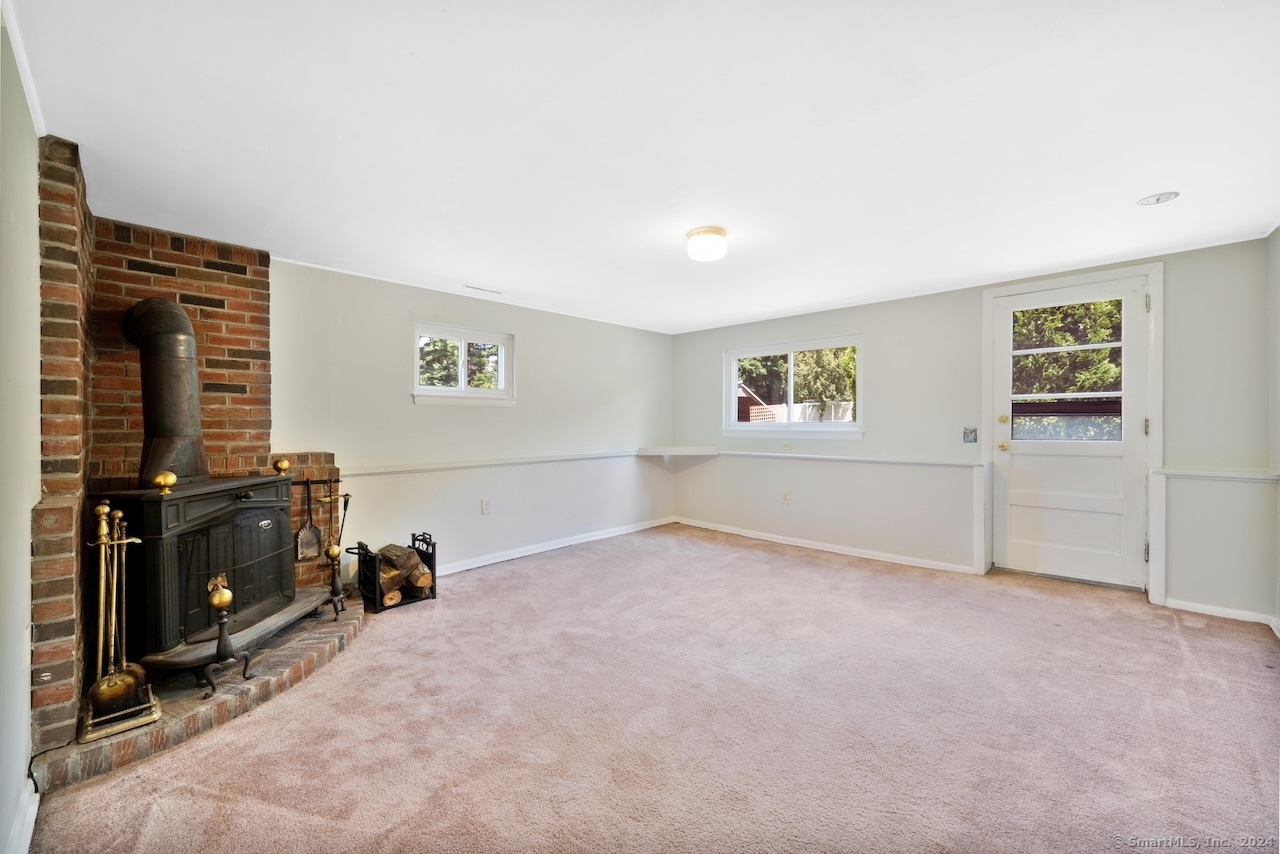 39 Niles Drive