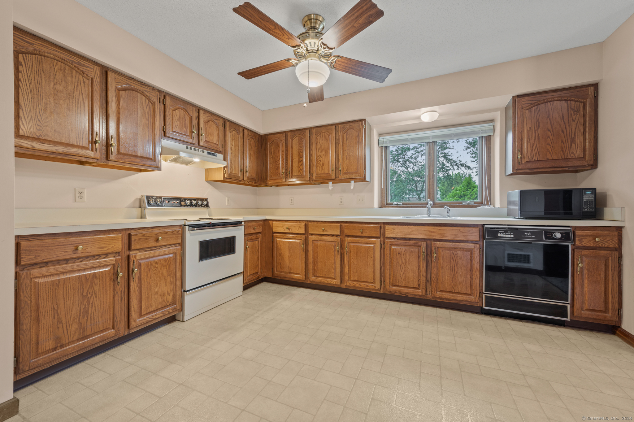 607 Sand Stone Drive 607