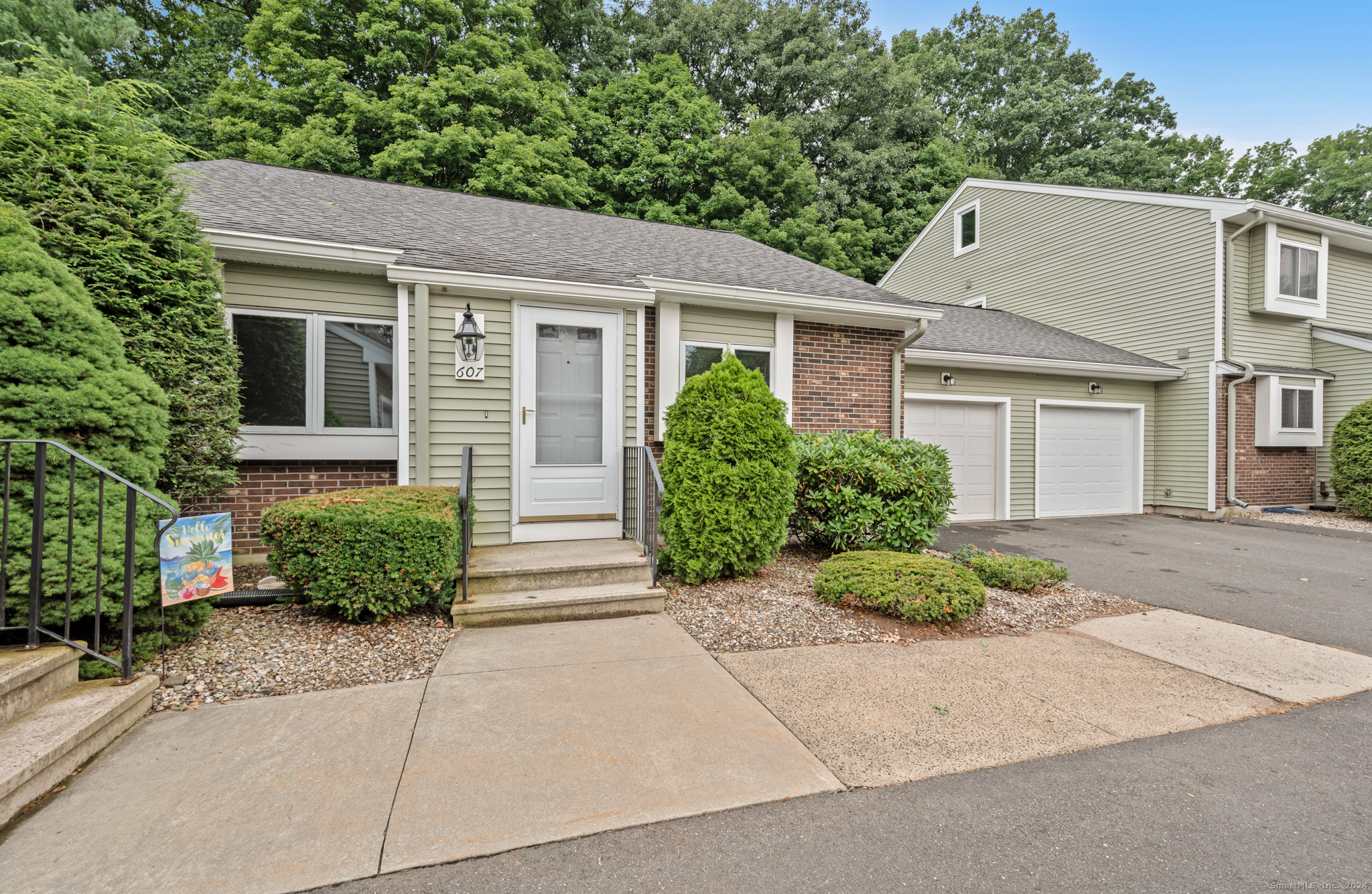 607 Sand Stone Drive 607