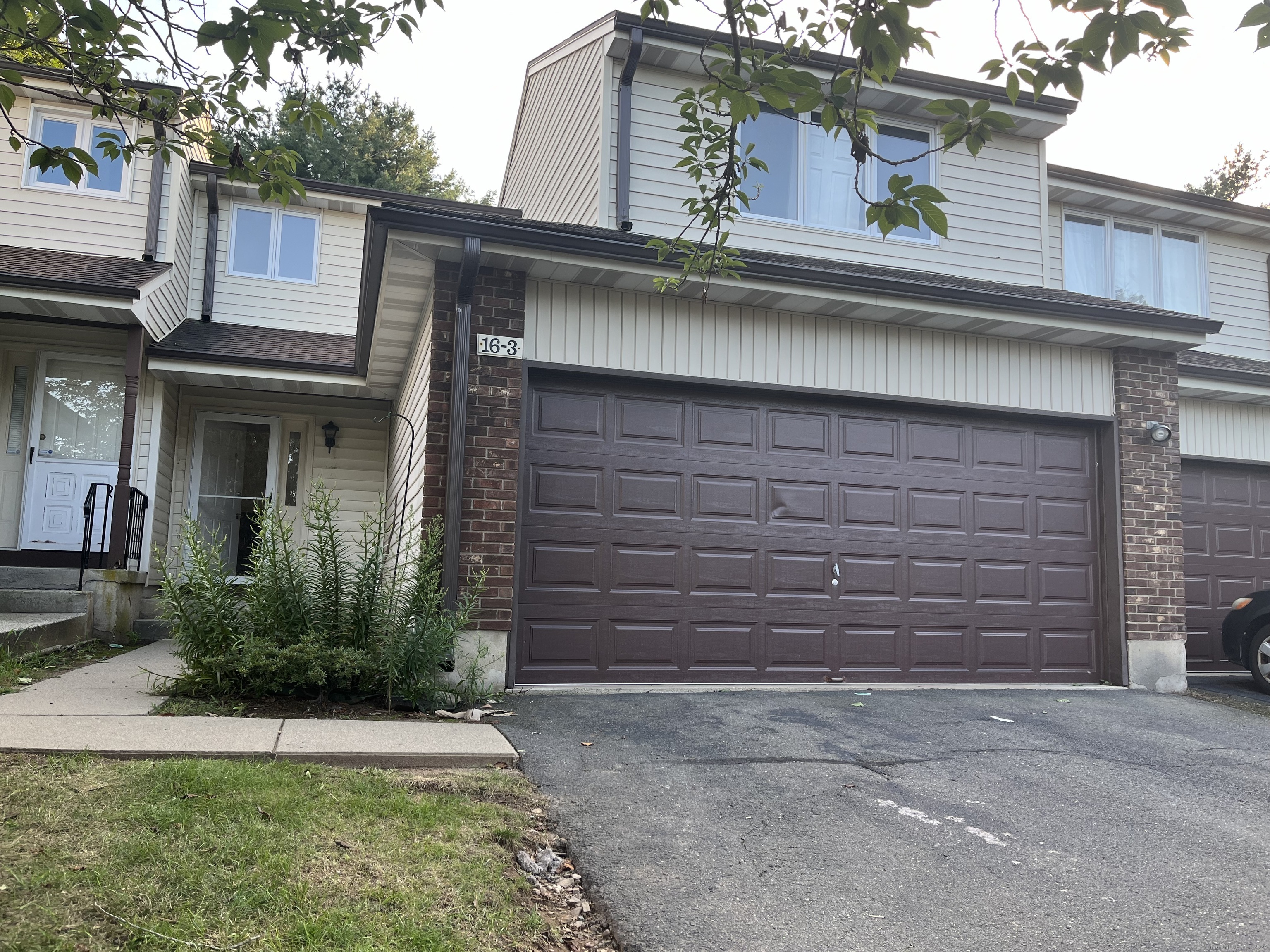 16 Arthur Drive 3