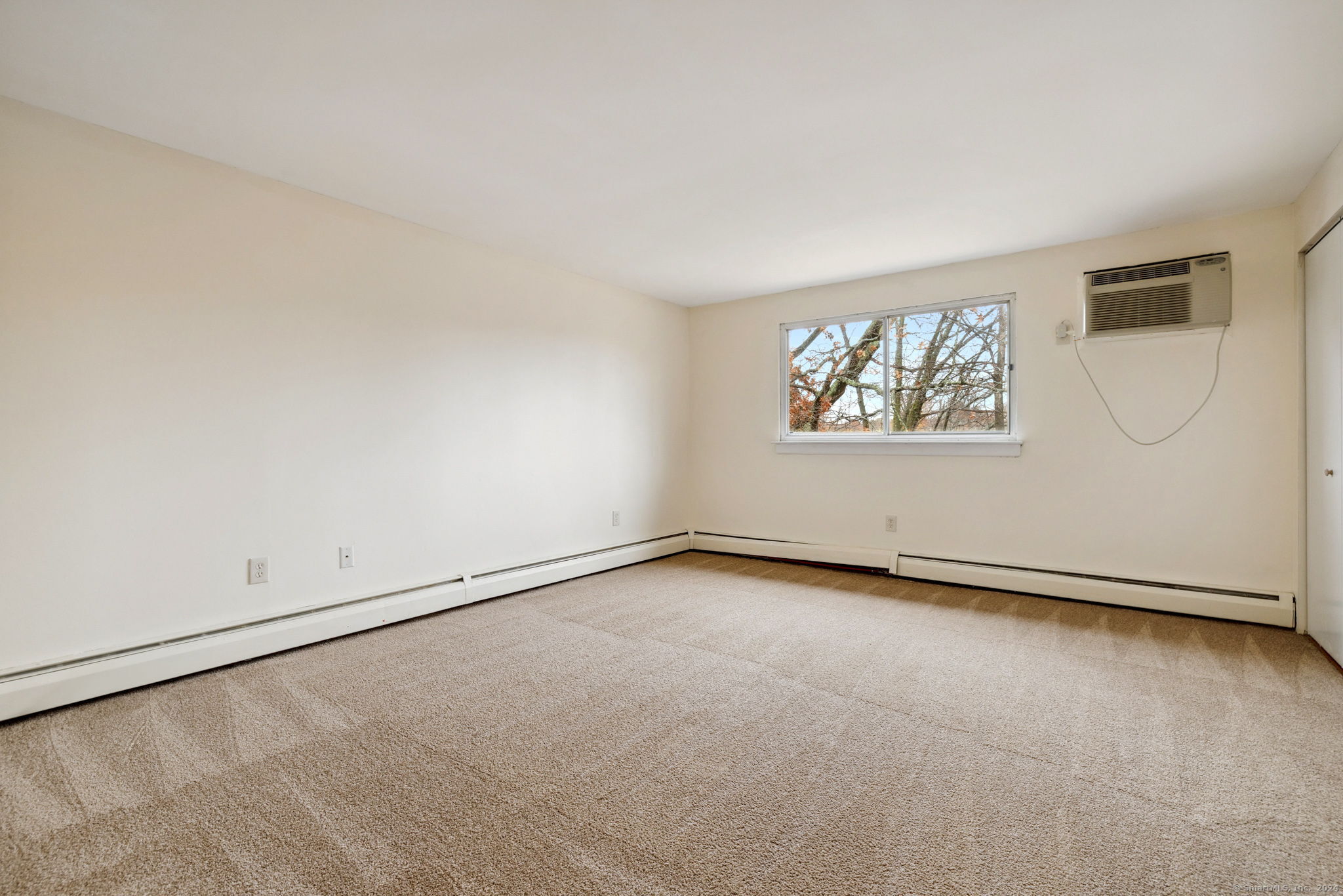 292 Green Road APT B