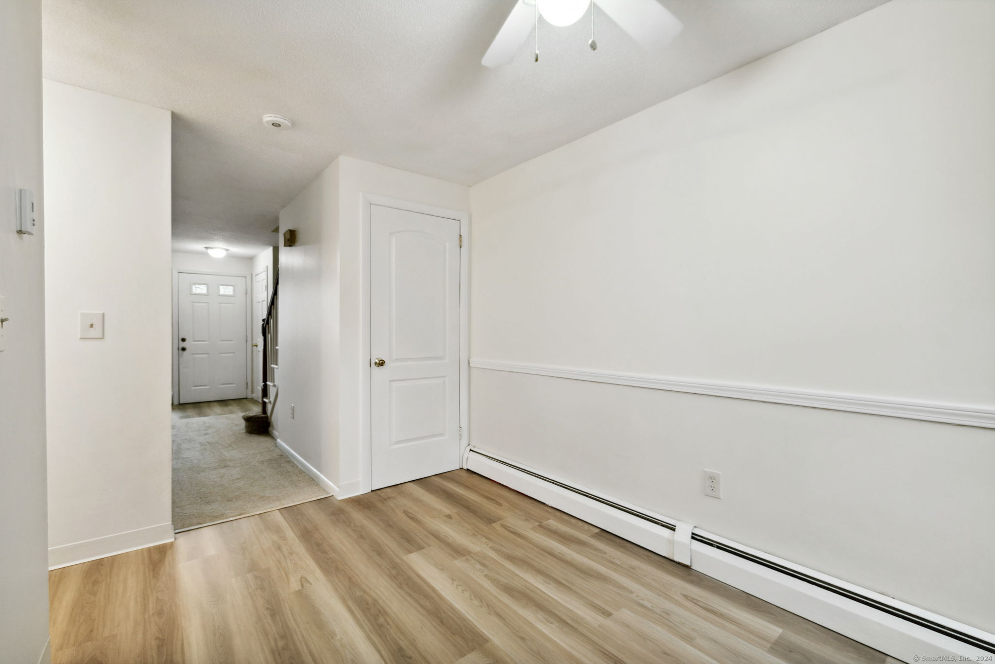 292 Green Road APT B