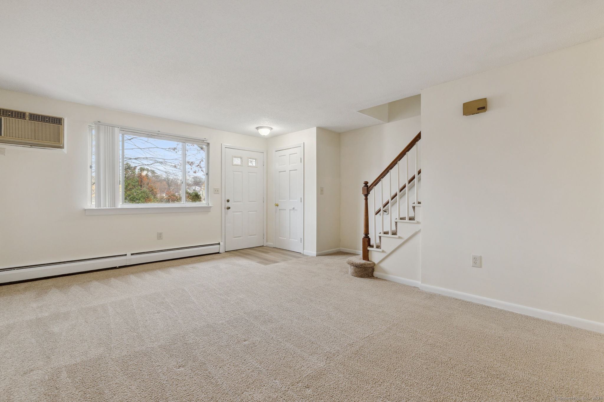 292 Green Road APT B