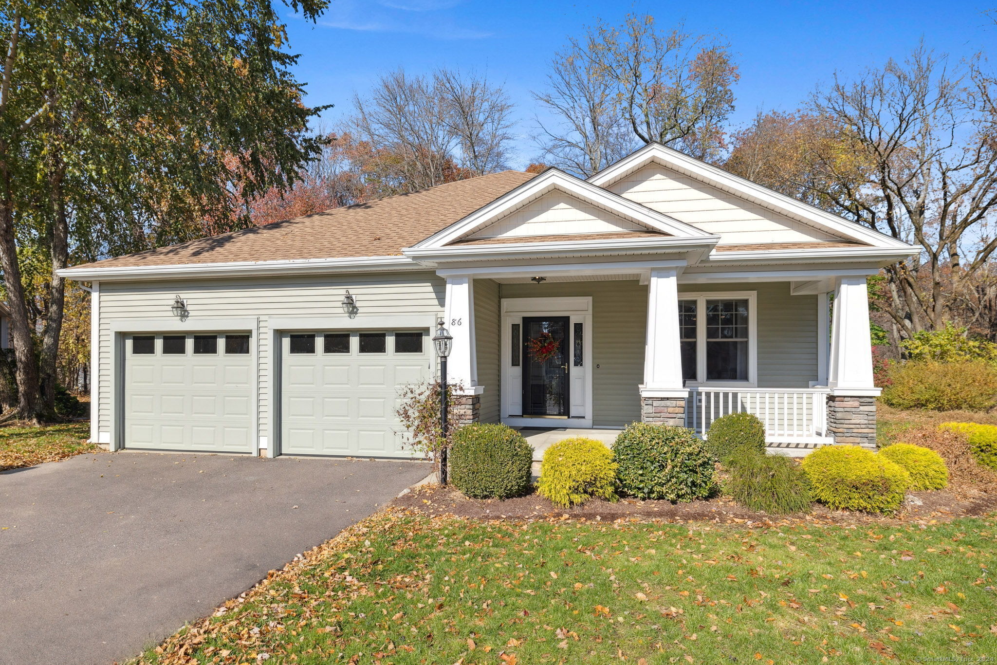 86 Riverview Drive 86