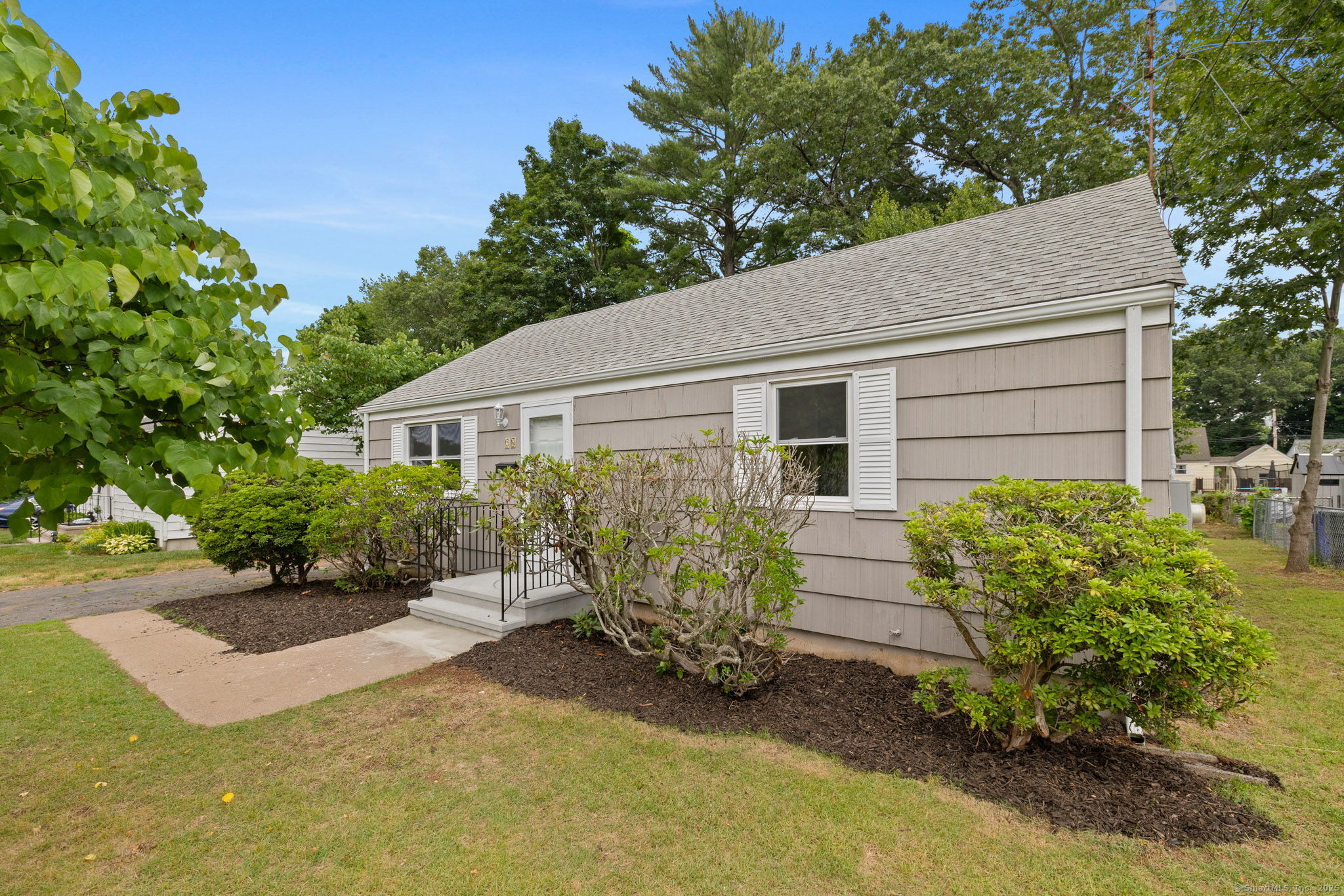 26 Pinecrest Drive
