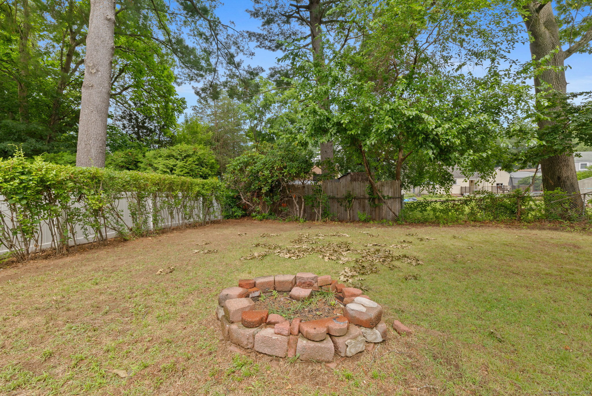 26 Pinecrest Drive