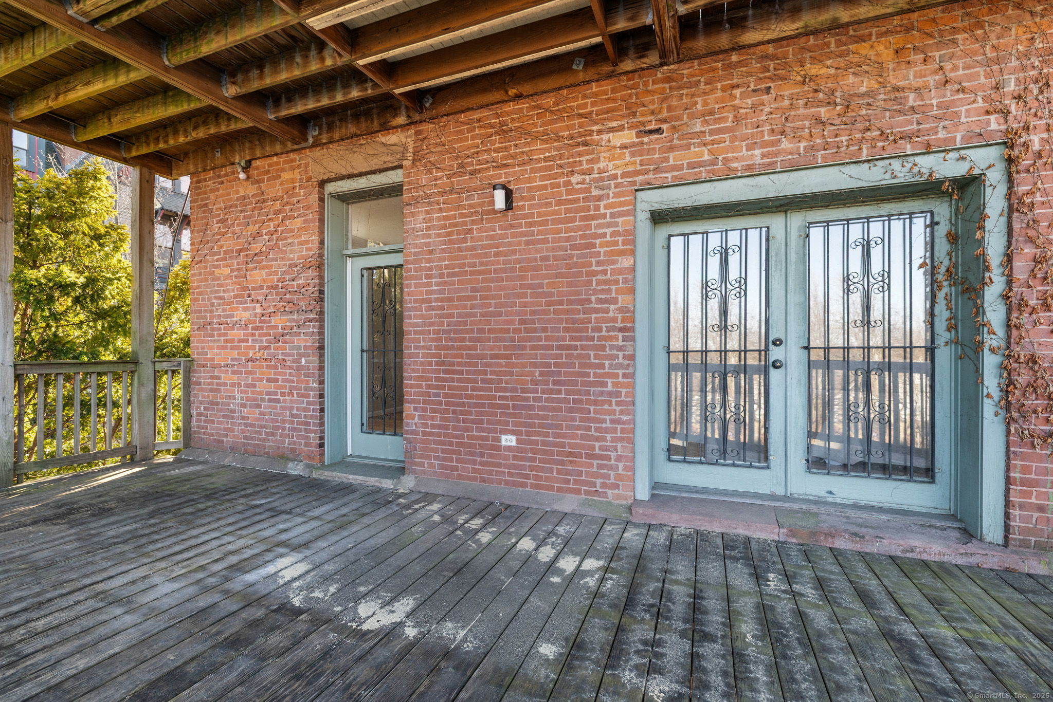 14 Charter Oak Place APT 1