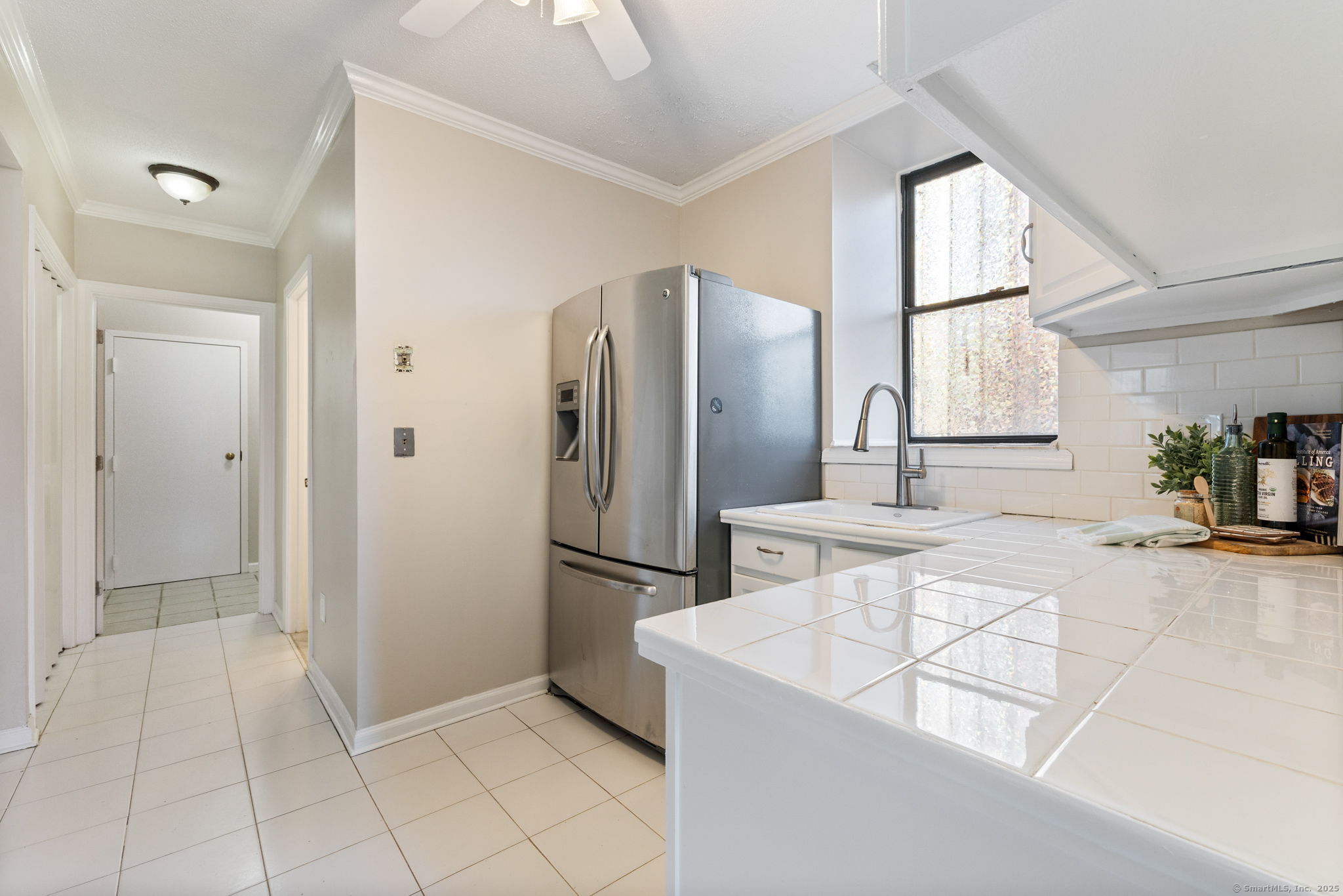 14 Charter Oak Place APT 1