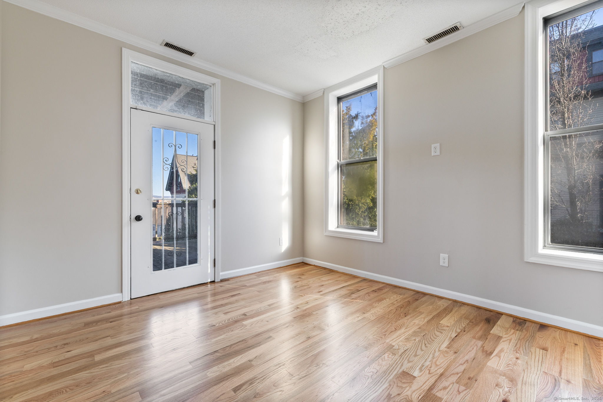 14 Charter Oak Place APT 1