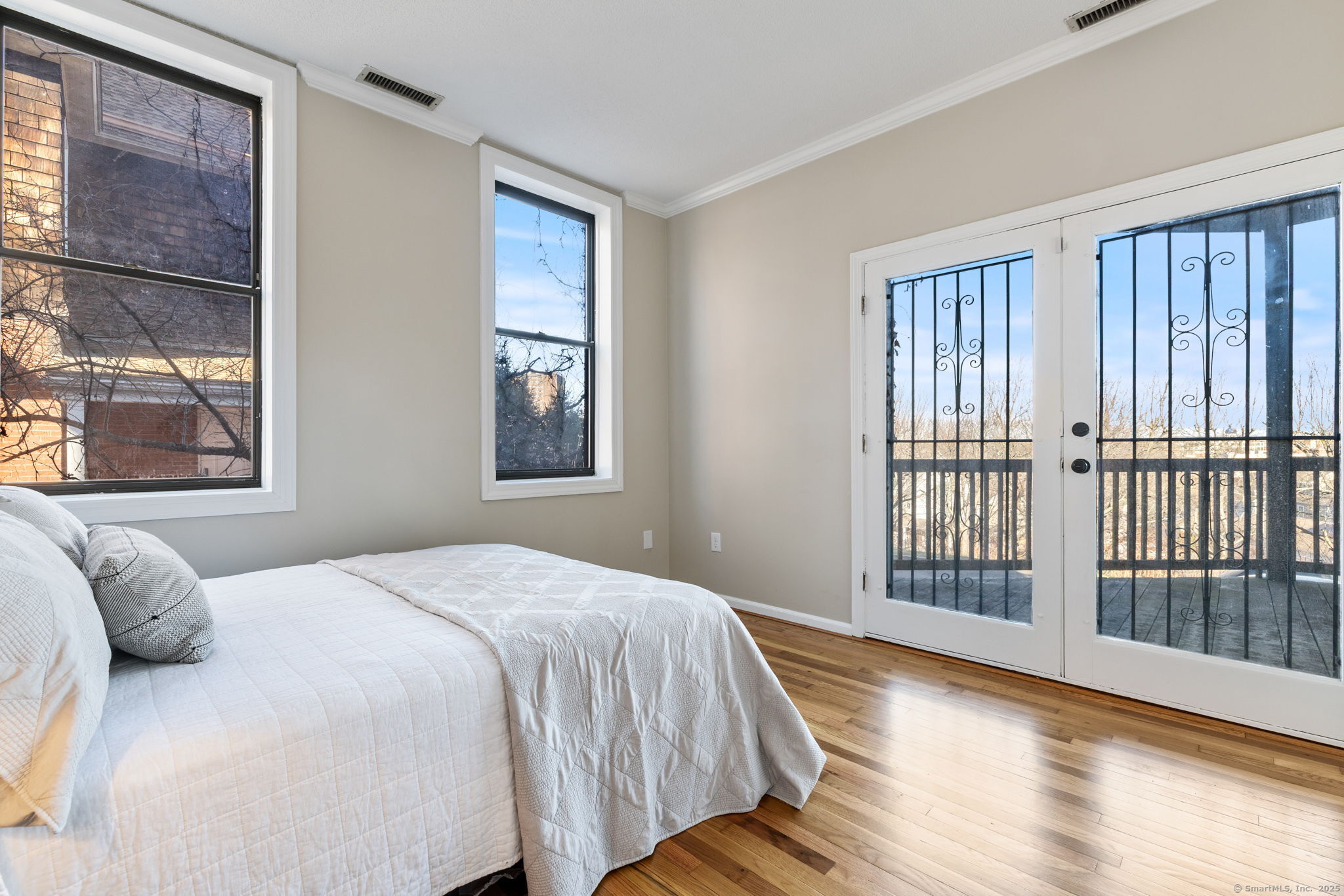 14 Charter Oak Place APT 1